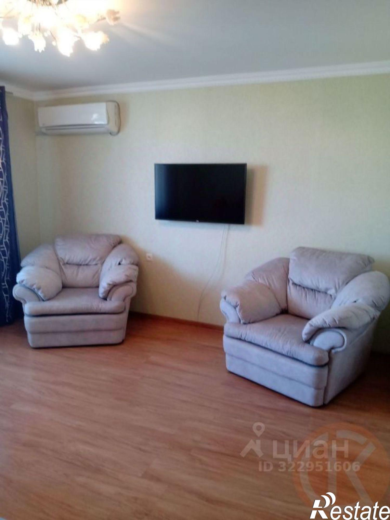 Купить квартиру за 10 800 000 рублей на улица 60-летия Октября, 9