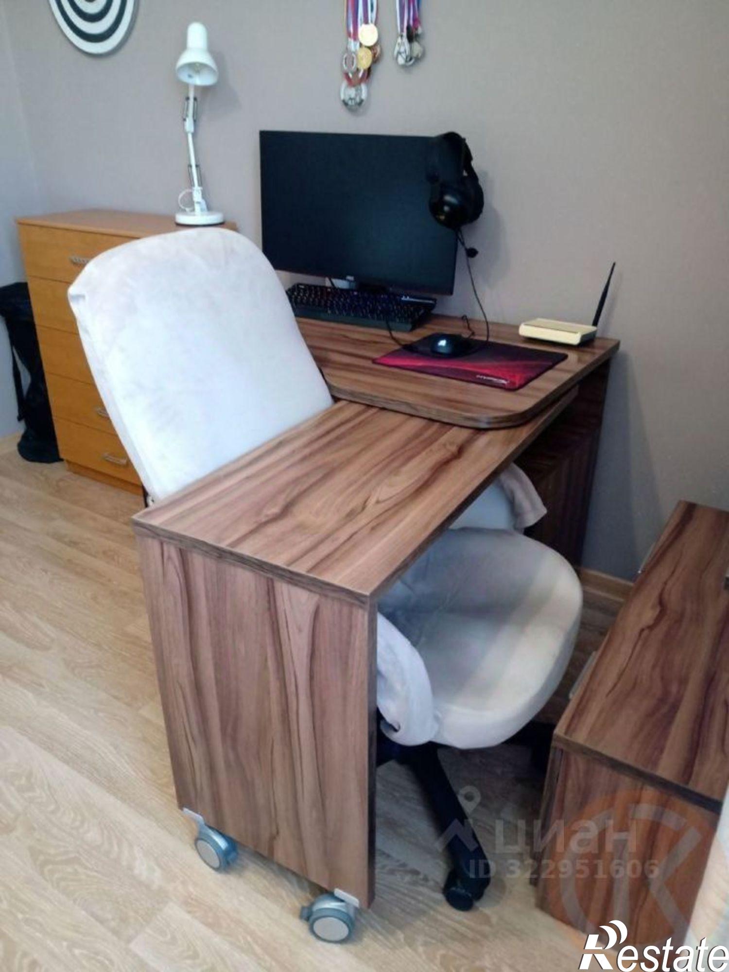 Купить квартиру за 10 800 000 рублей на улица 60-летия Октября, 9