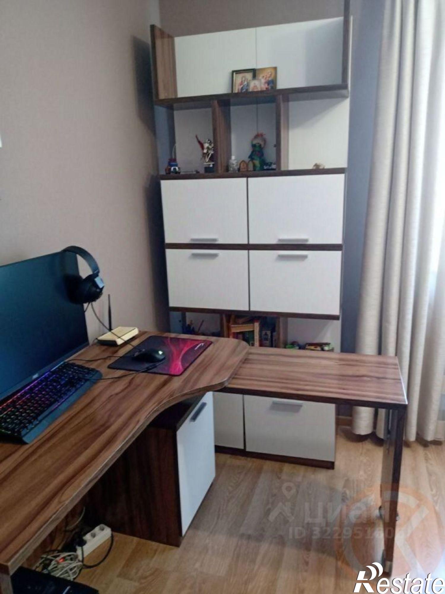 Купить квартиру за 10 800 000 рублей на улица 60-летия Октября, 9