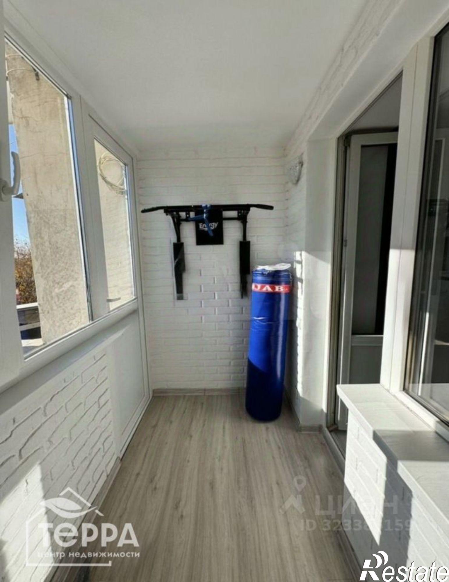 Купить квартиру за 10 500 000 рублей на Интернациональная улица, 146