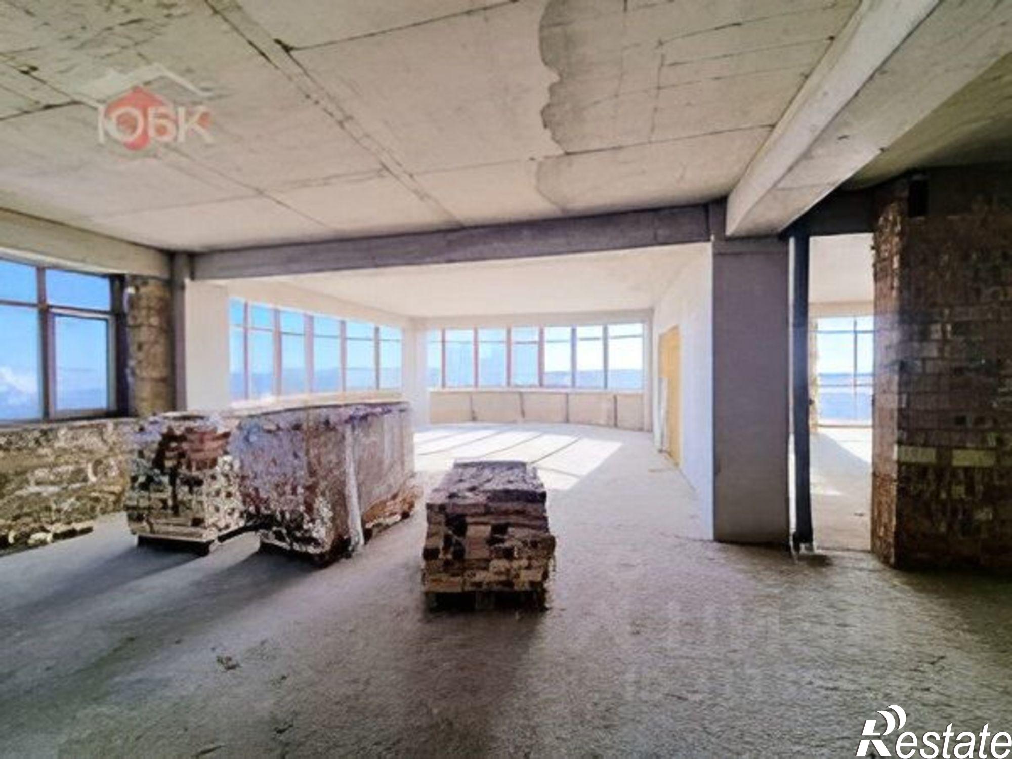 Купить квартиру за 17 500 000 рублей на Интернациональная улица, 130