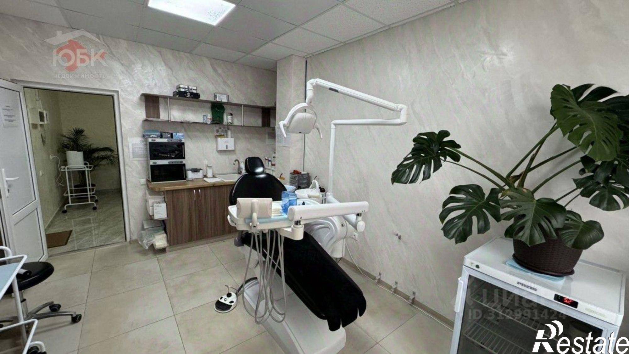 Купить помещение свободного назначения за 15 500 100 рублей на улица 9-го Мая, 90