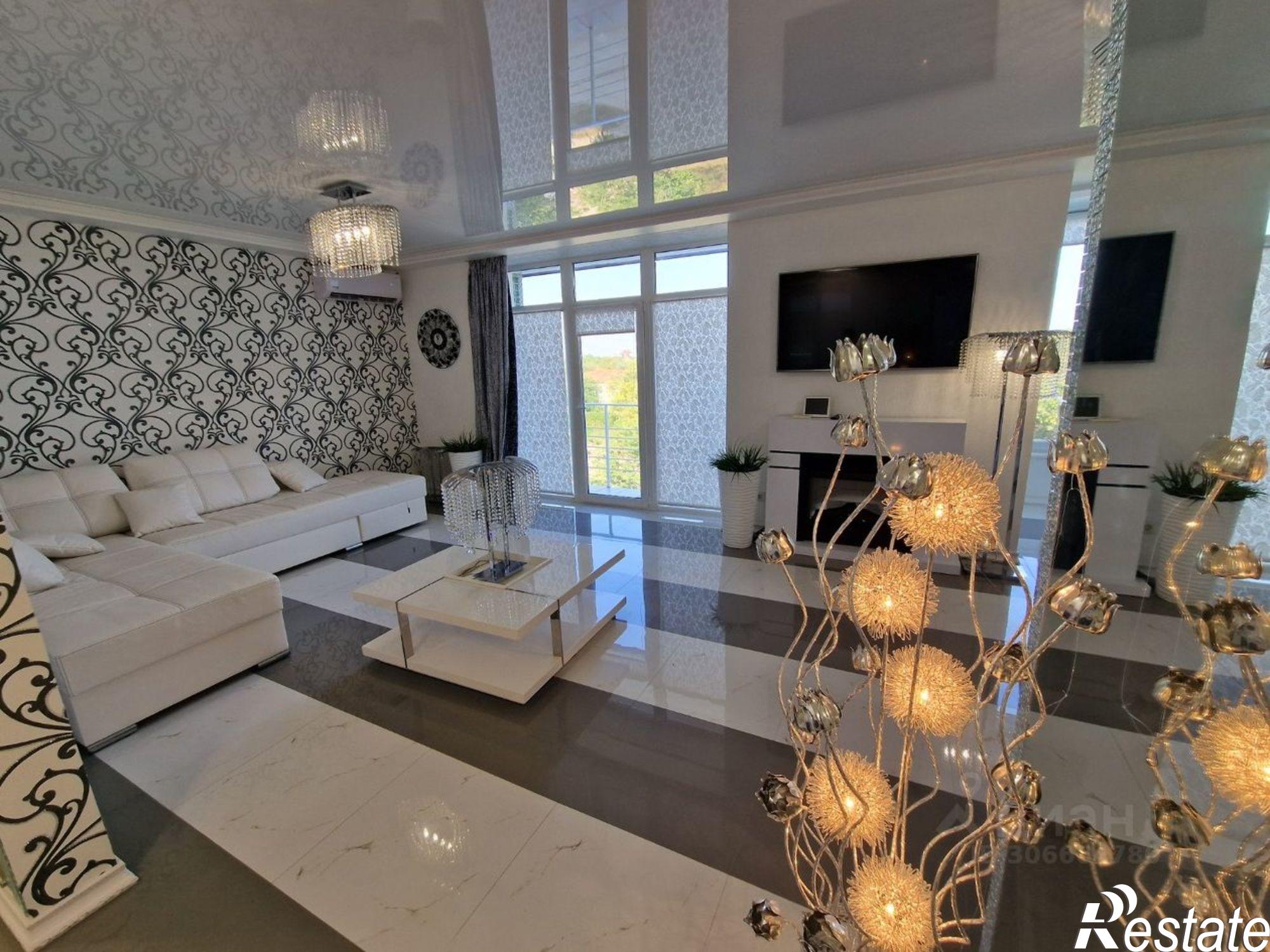 Купить квартиру за 22 000 000 рублей на Московская улица, 22В