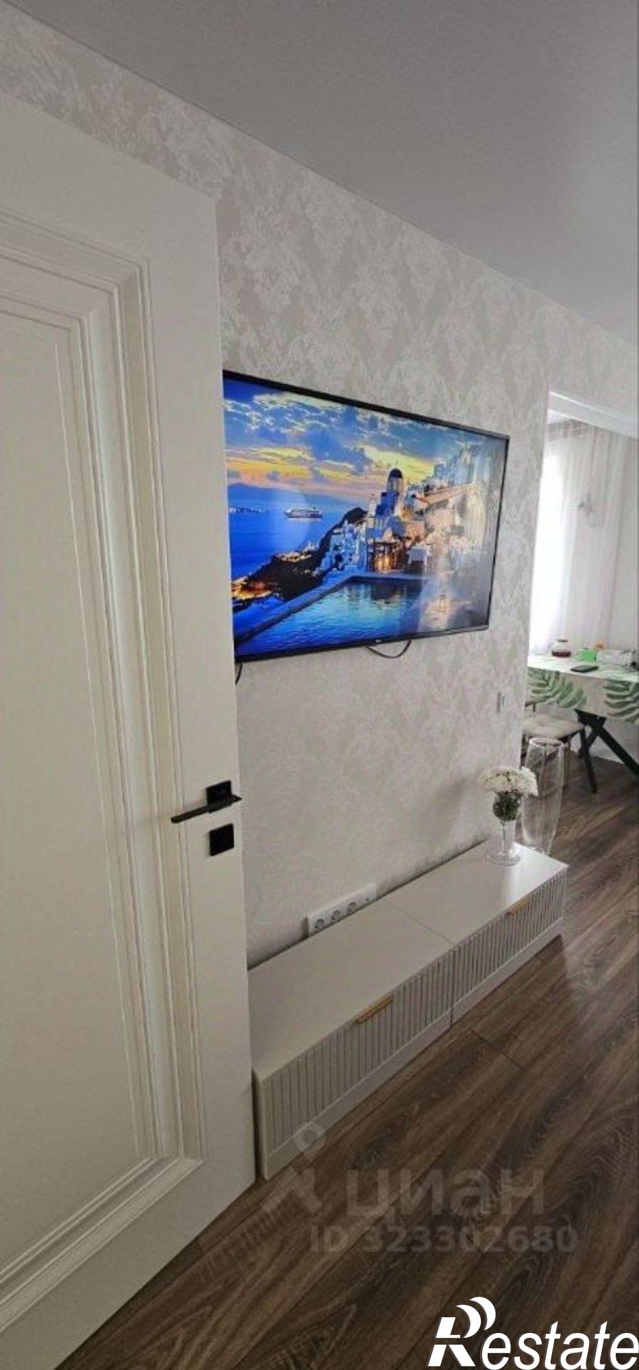 Купить квартиру за 9 200 000 рублей на улица 60-летия Октября, 22