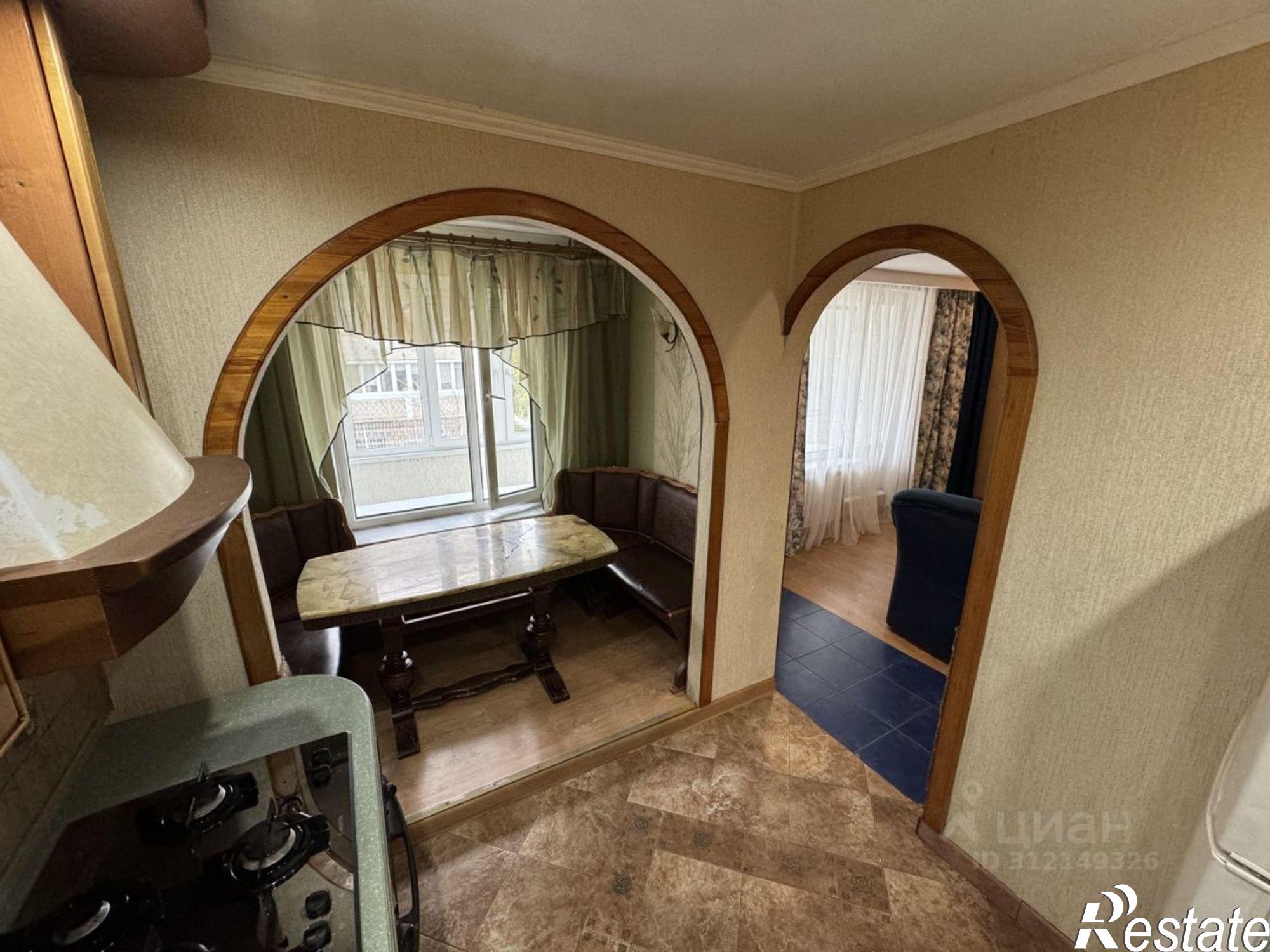 Купить квартиру за 10 500 000 рублей на Интернациональная улица, 143