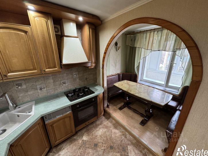 4-комн квартира Интернациональная улица, 143,  д. 143