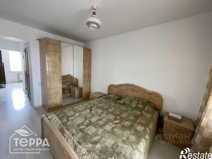 3-комн квартира проспект Победы, 85,  д. 85