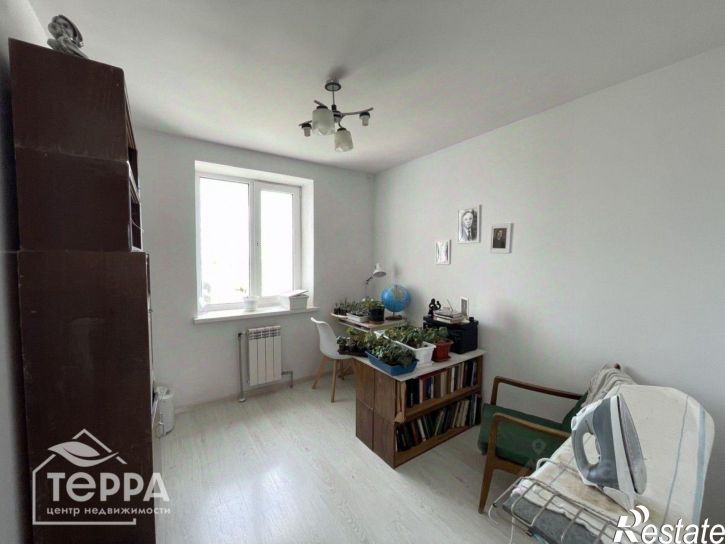 3-комн квартира проспект Победы, 85,  д. 85