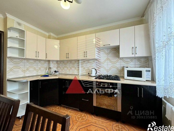 3-комн квартира улица Крупской, 60,  д. 60