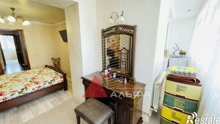 3-комн квартира Евпатория, проспект Победы, 30