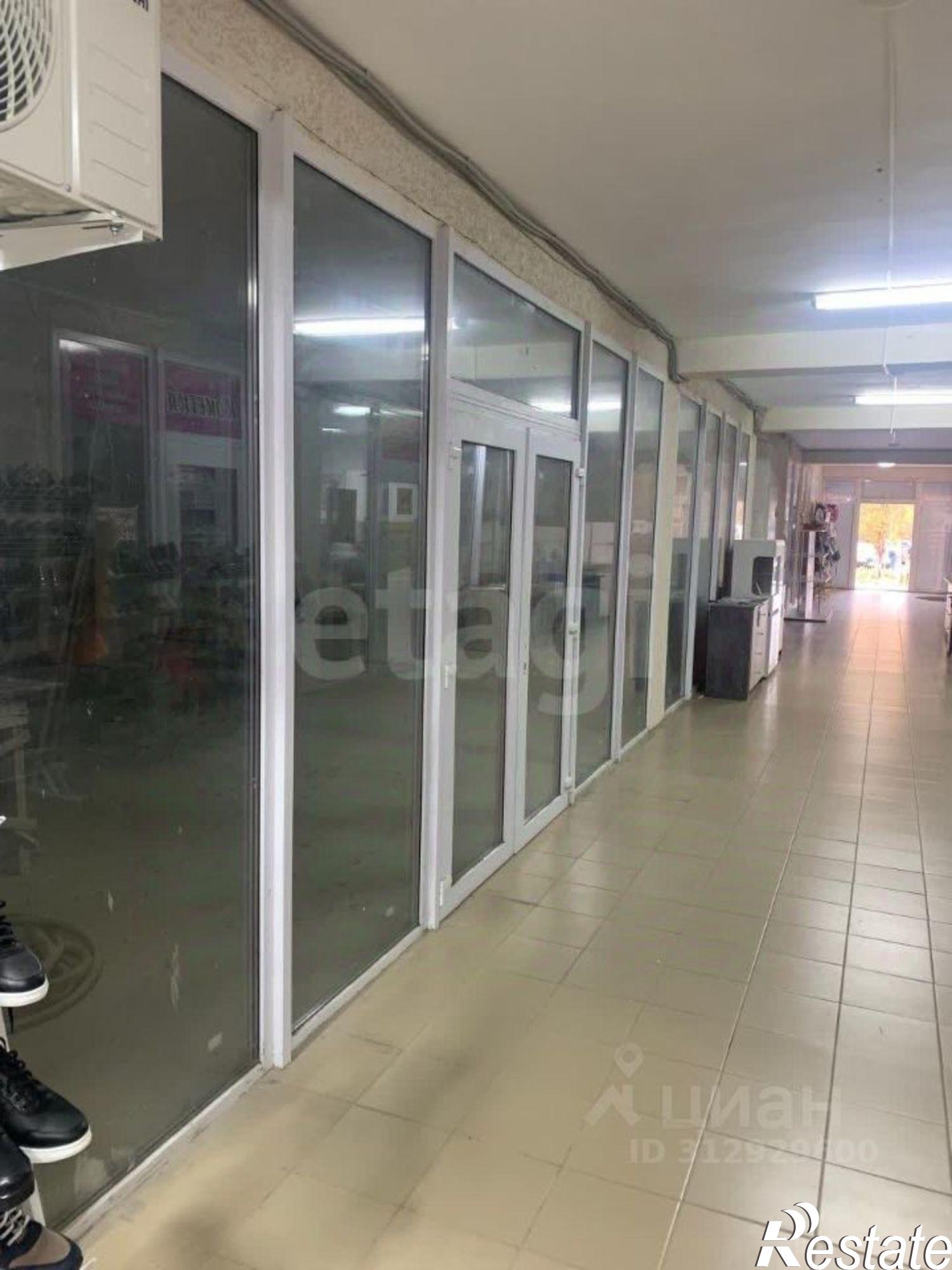 Купить торговое помещение за 13 942 700 рублей на проспект Победы, 38