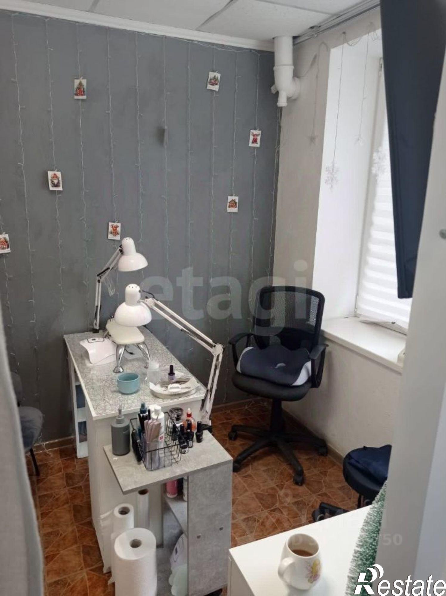 Купить торговое помещение за 9 500 010 рублей на ул им.Крупской, 5