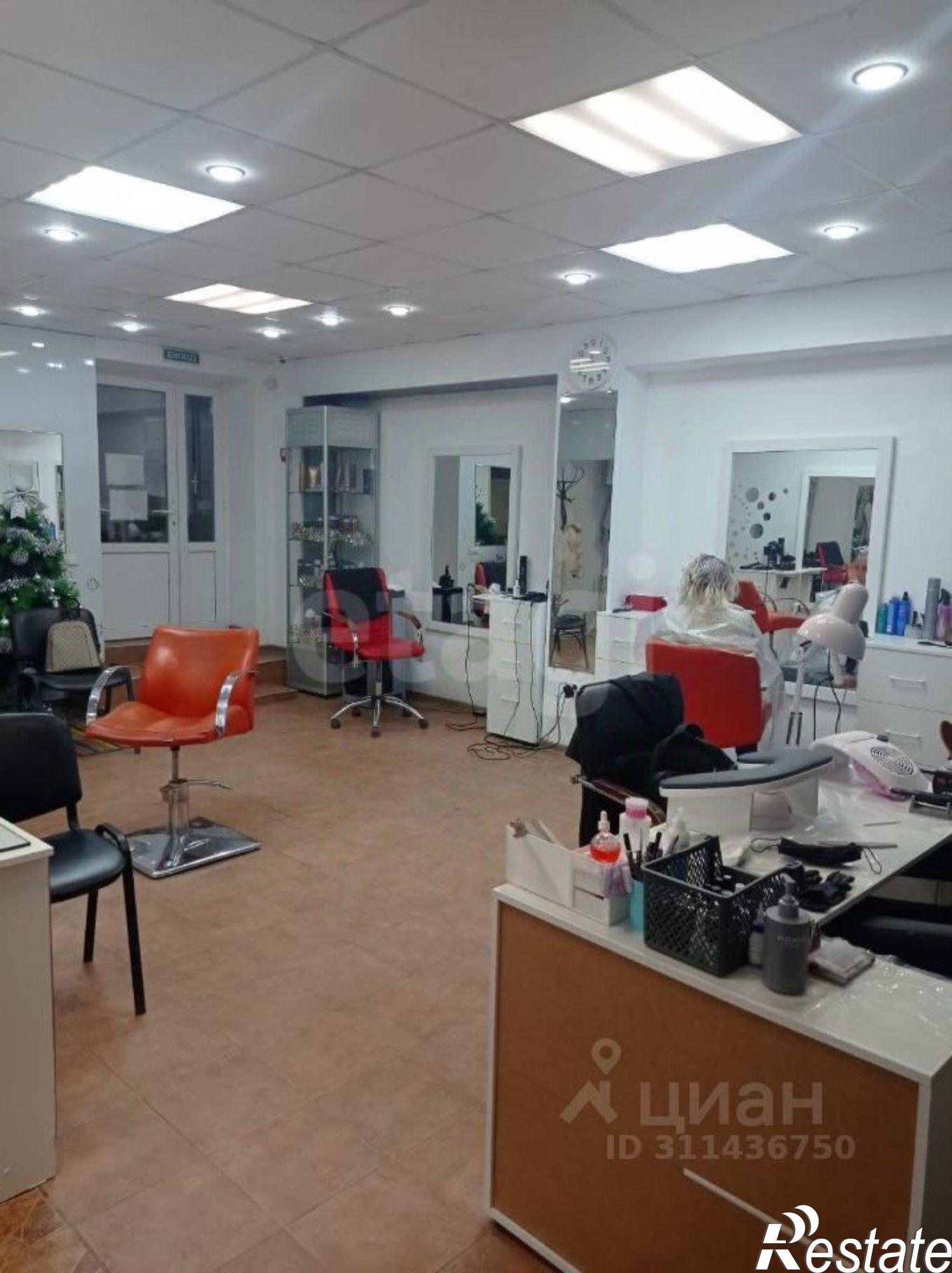 Купить торговое помещение за 9 500 010 рублей на ул им.Крупской, 5