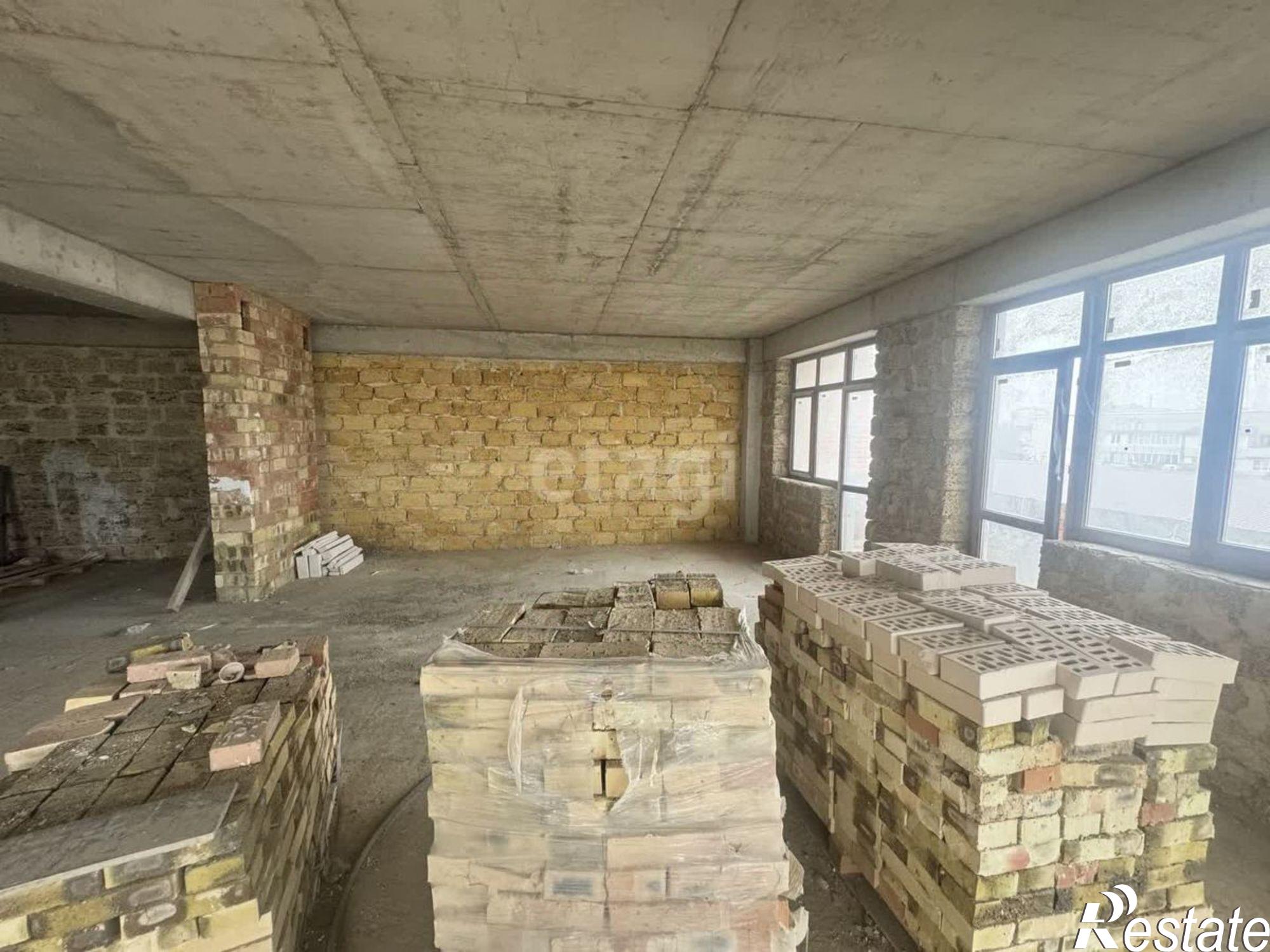 Купить квартиру за 13 500 000 рублей на Интернациональная улица, 118