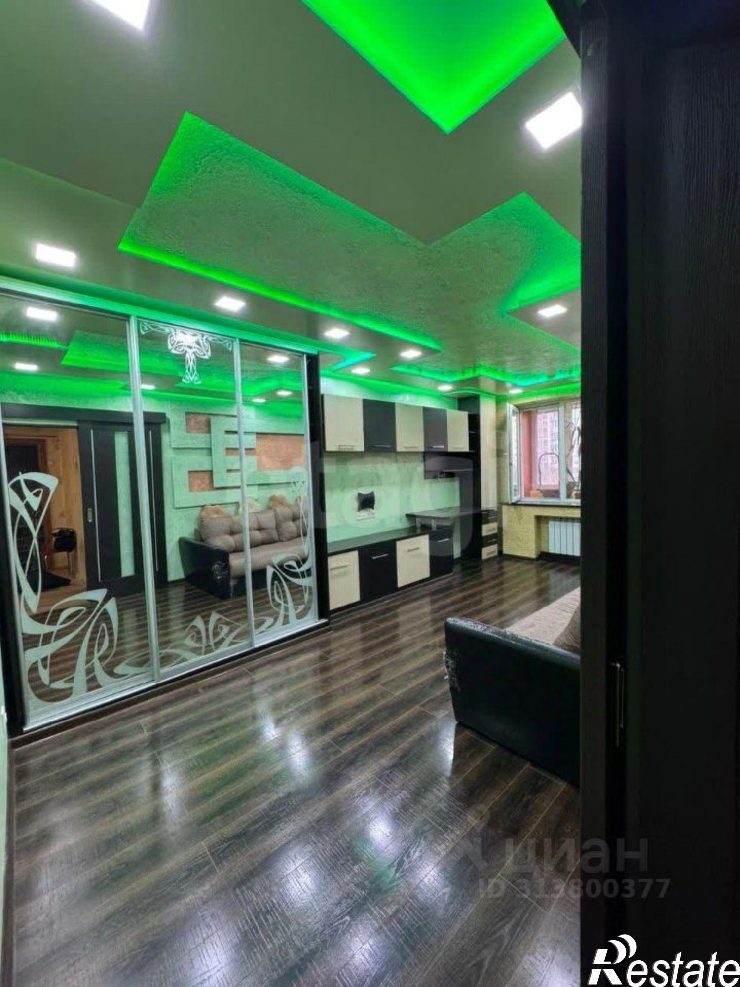 Купить квартиру за 10 700 000 рублей на улица 60 лет ВЛКСМ, 26