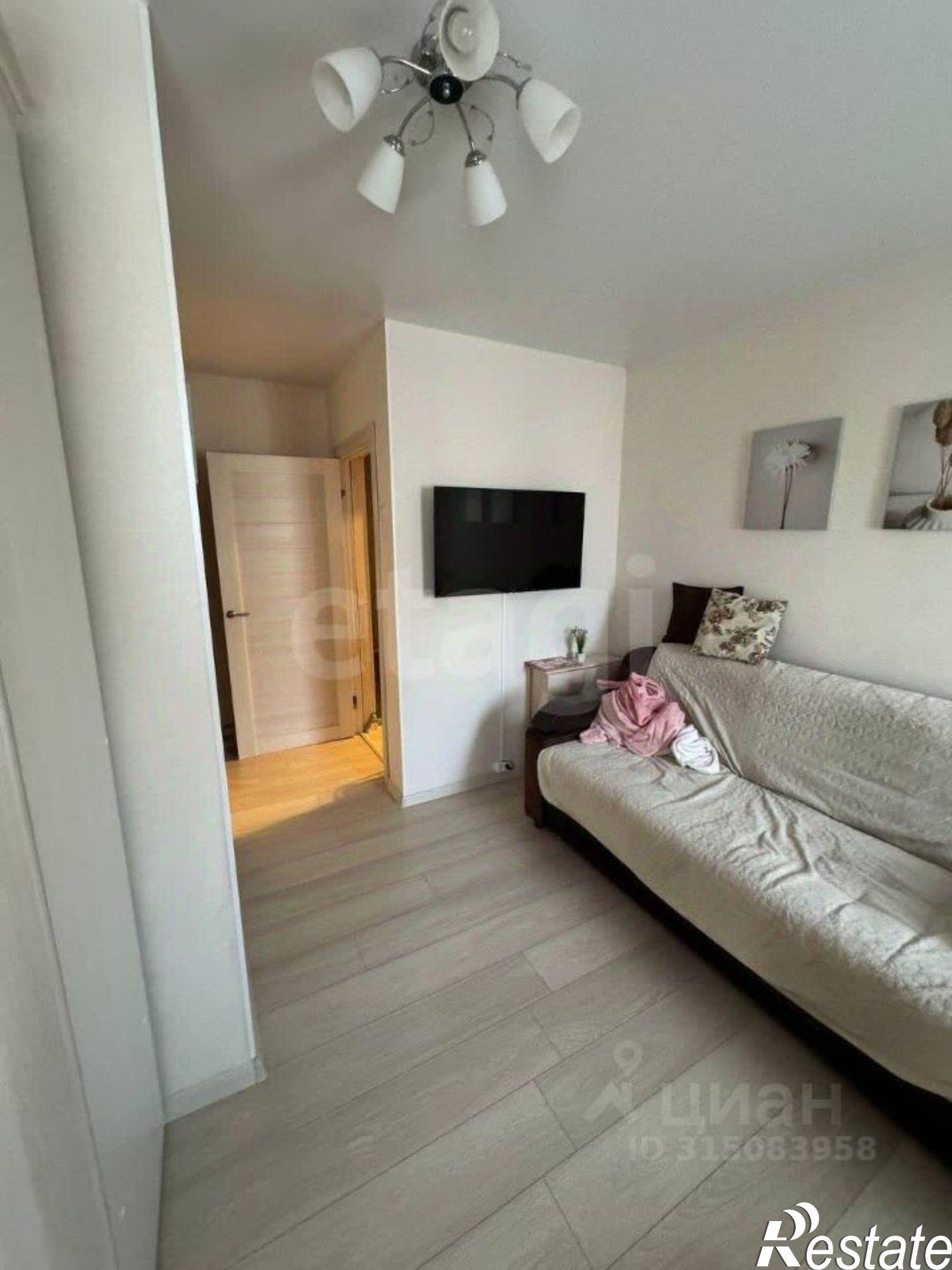 Купить квартиру за 15 000 000 рублей на улица Конституции, 19