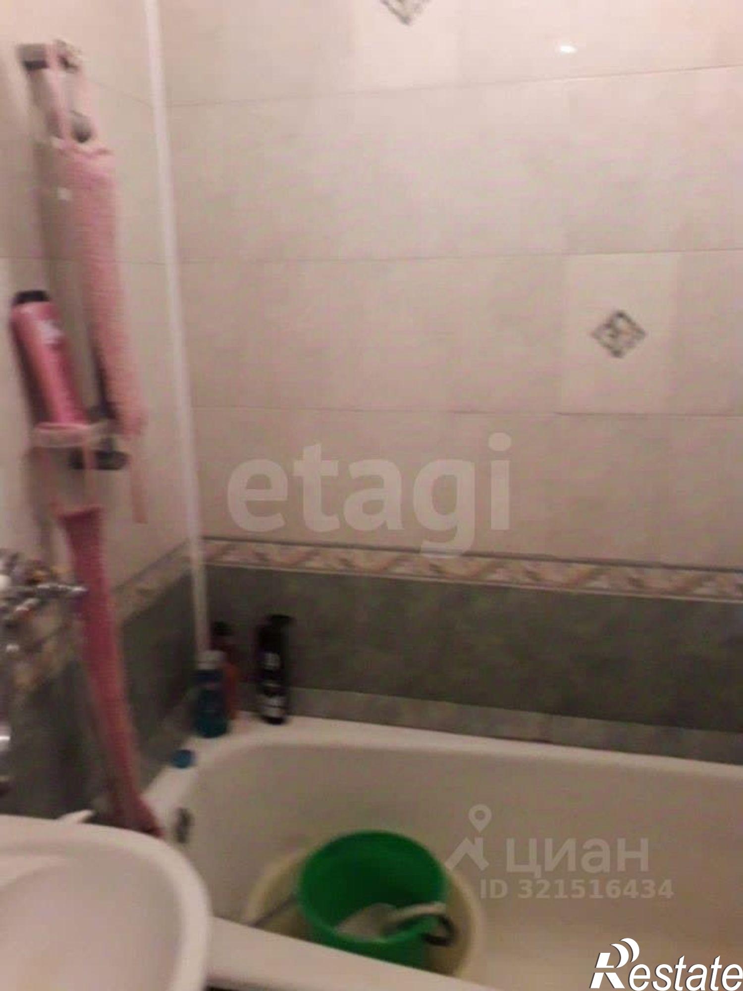 Купить квартиру за 9 300 000 рублей на улица 60-летия Октября, 22А