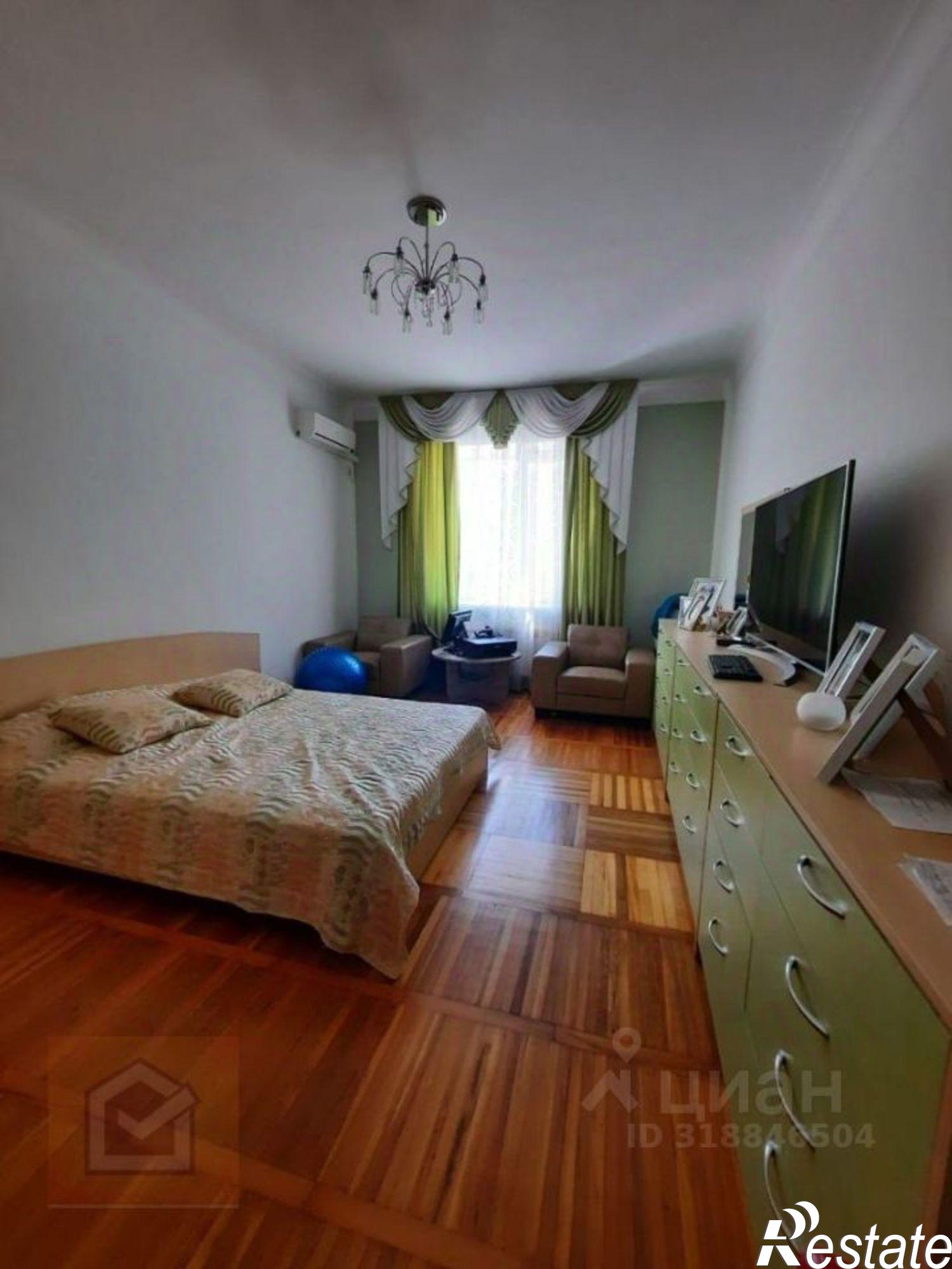 Купить квартиру за 13 000 000 рублей на улица Демышева, 106