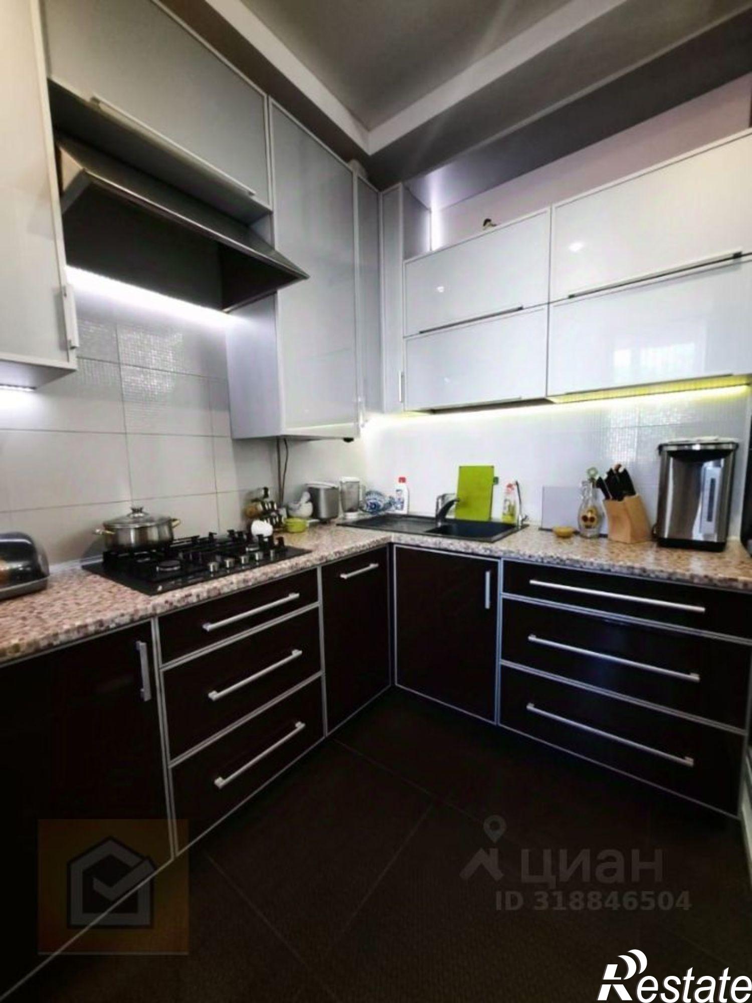 Купить квартиру за 13 000 000 рублей на улица Демышева, 106