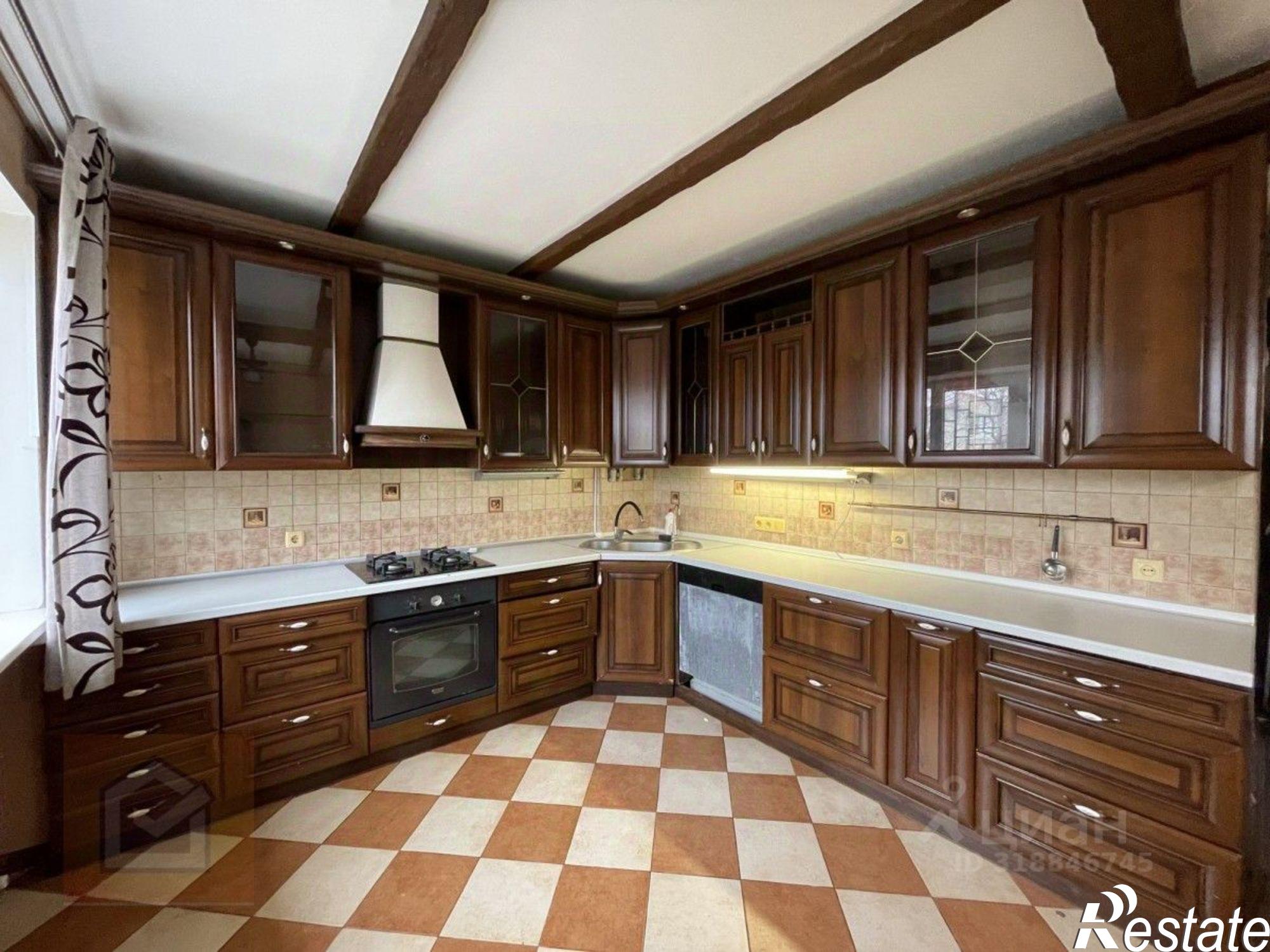 Купить квартиру за 9 700 000 рублей на ул 13 Ноября, 83