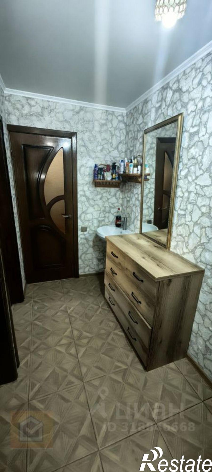 Купить комнату за 4 400 000 рублей на ул им.Конституции, 32