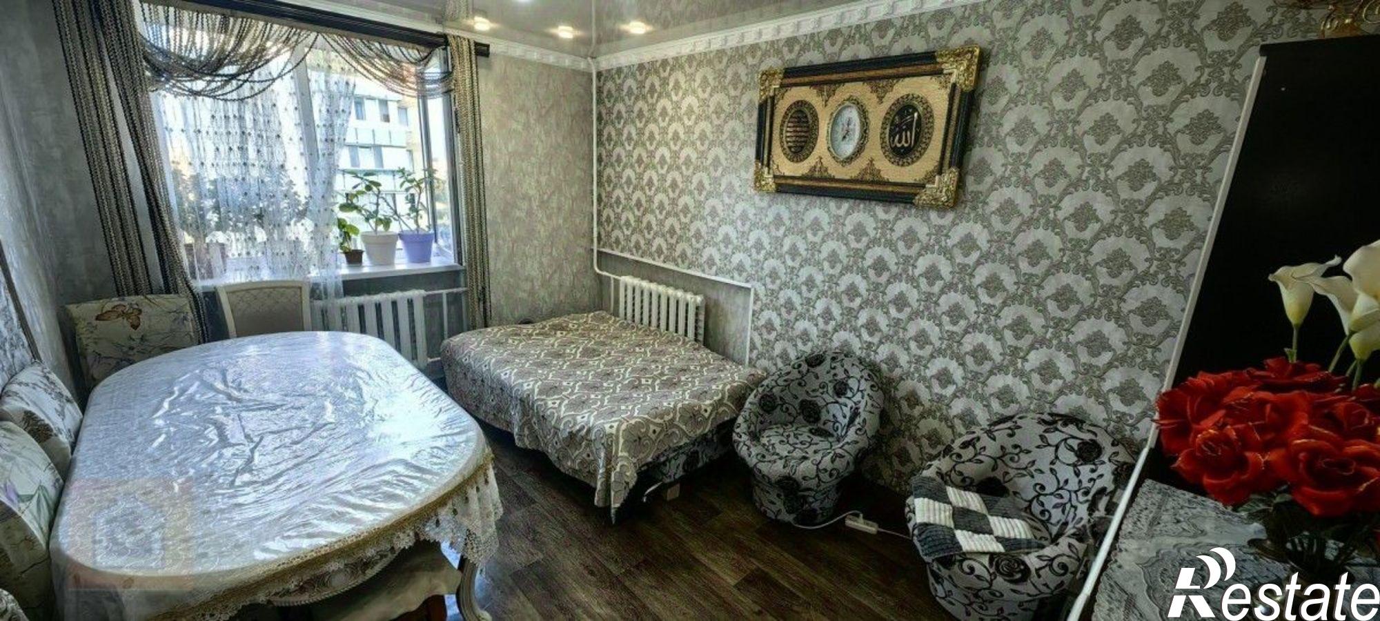 Купить комнату за 4 400 000 рублей на ул им.Конституции, 32