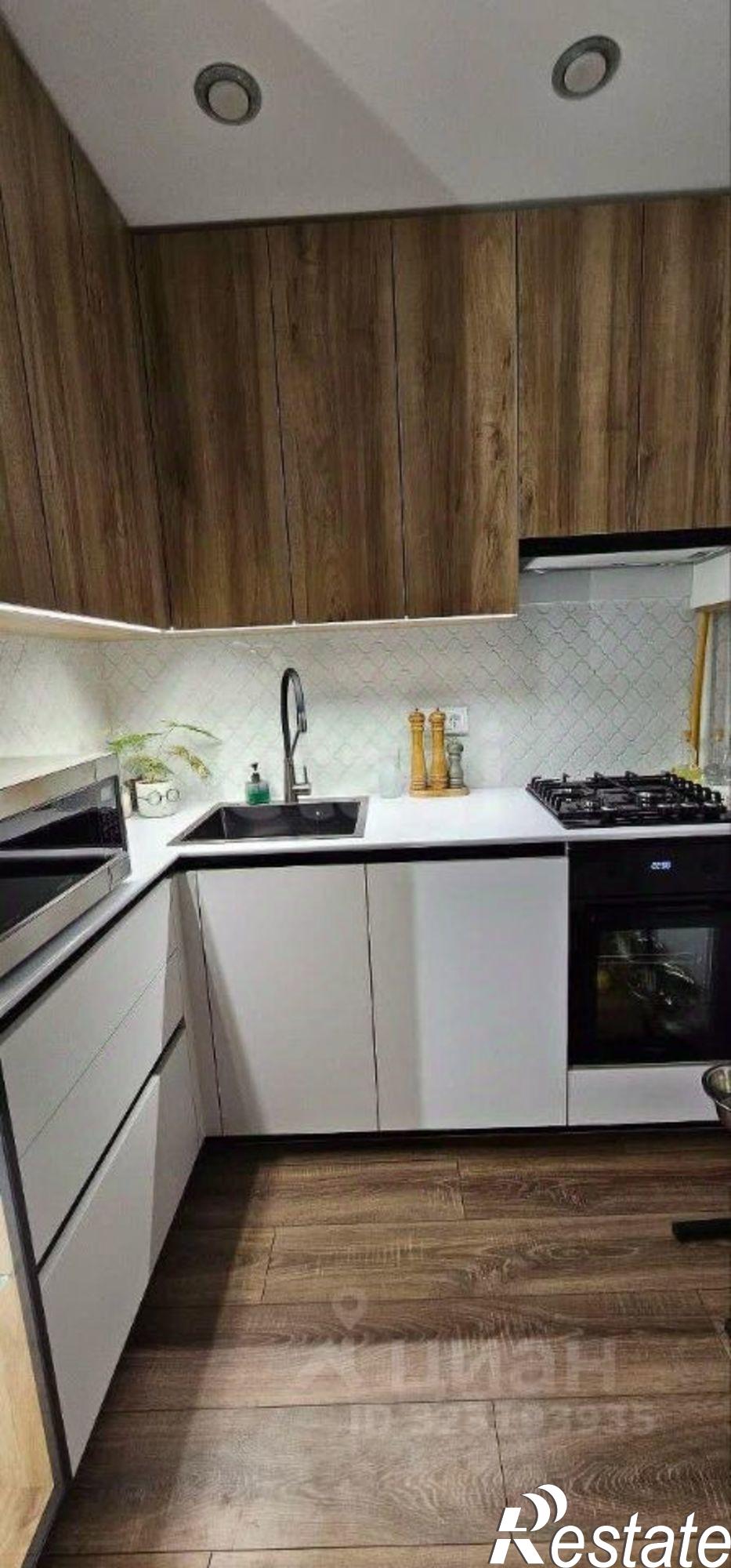 Купить квартиру за 9 200 000 рублей на улица 60-летия Октября, 22А