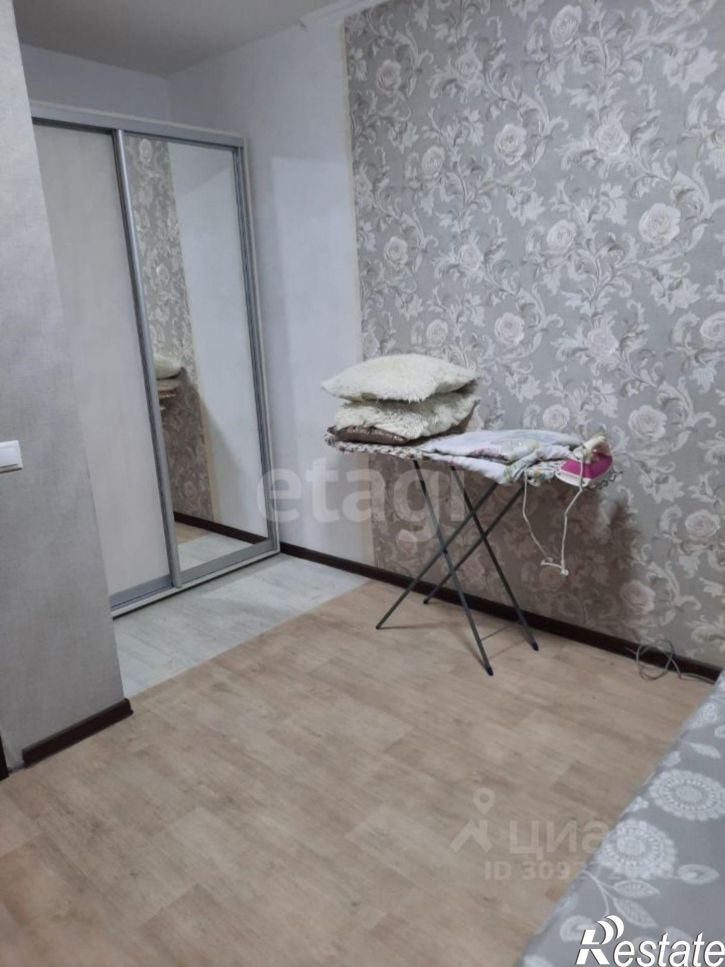 3-комн квартира улица Конституции, 19,  д. 19