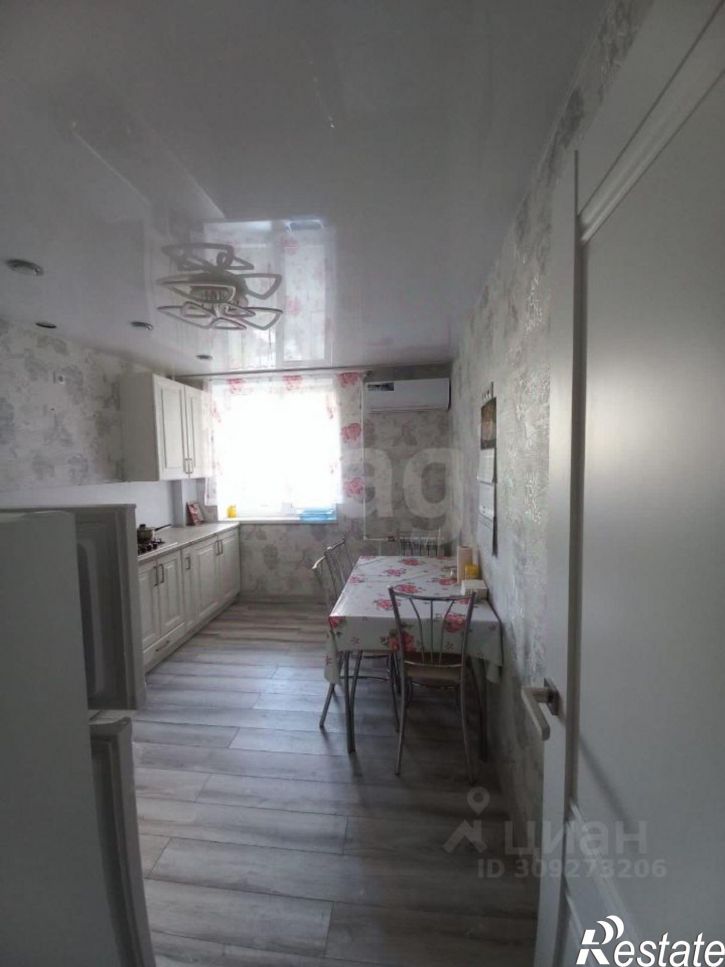 4-комн квартира ул Колхозная, 23,  д. 23