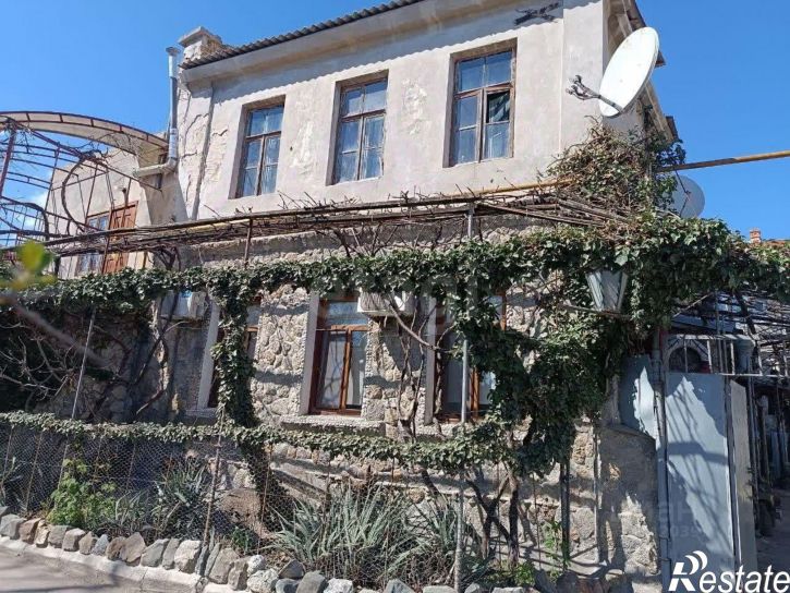 3-комн квартира улица Матвеева, 5,  д. 5