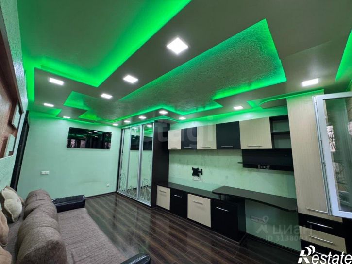 3-комн квартира улица 60 лет ВЛКСМ, 26,  д. 26