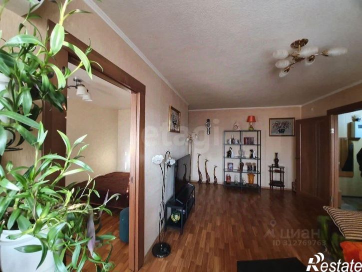 3-комн квартира пр-кт Победы, 38,  д. 38