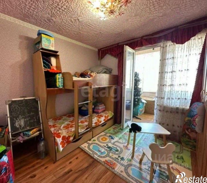 3-комн квартира ул Героев-Десантников, 3,  д. 3