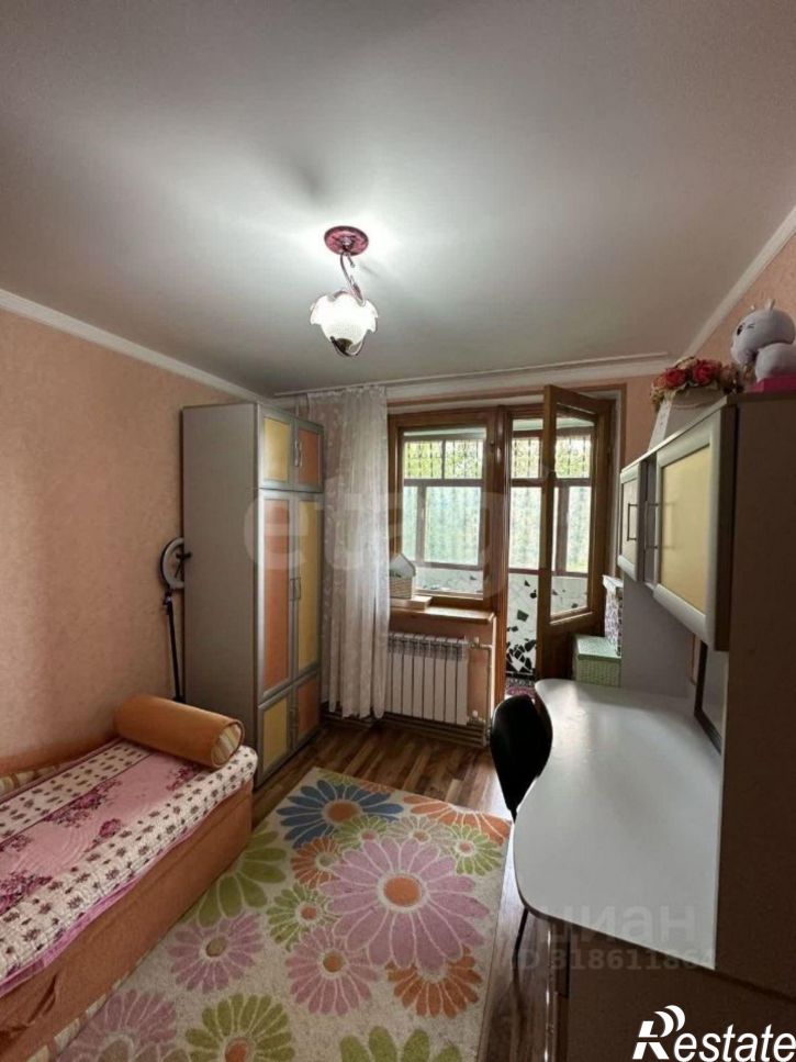 4-комн квартира улица 60 лет ВЛКСМ, 26,  д. 26