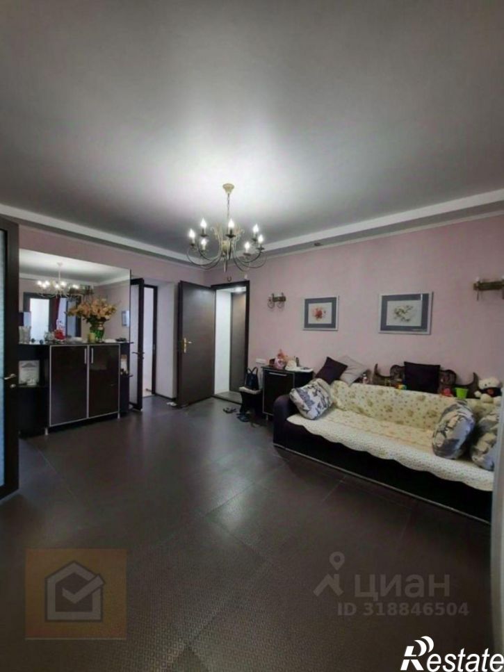 3-комн квартира улица Демышева, 106,  д. 106