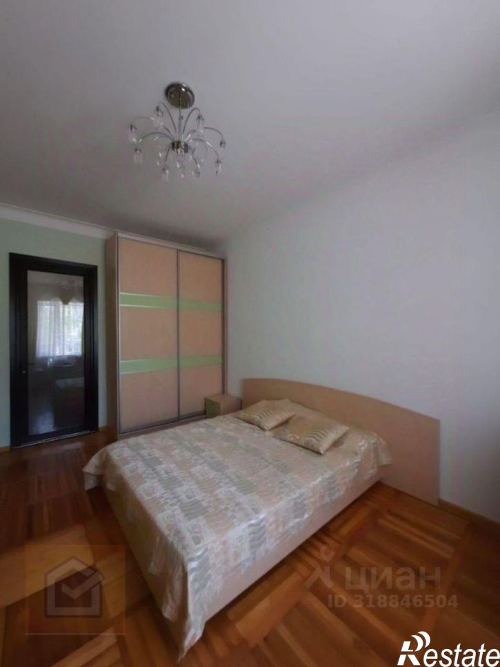 3-комн квартира улица Демышева, 106,  д. 106