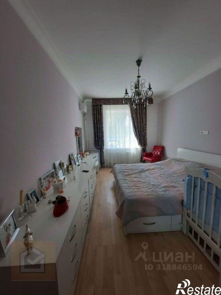 3-комн квартира улица Демышева, 106,  д. 106