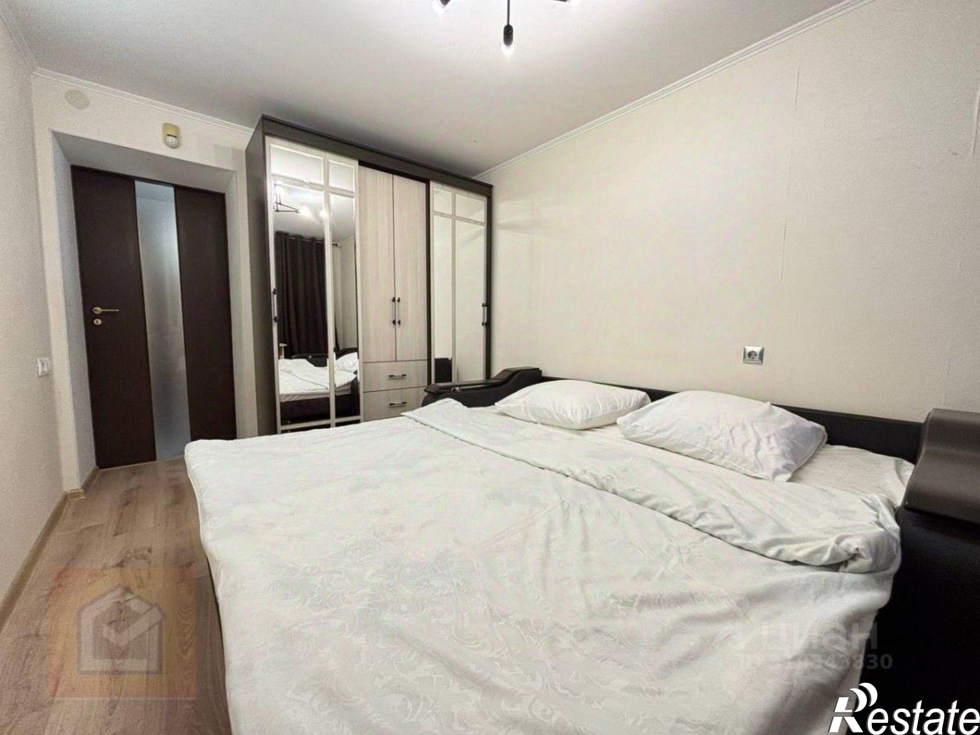 Сдать квартиру за 180 000 рублей на проспект Ленина, 56