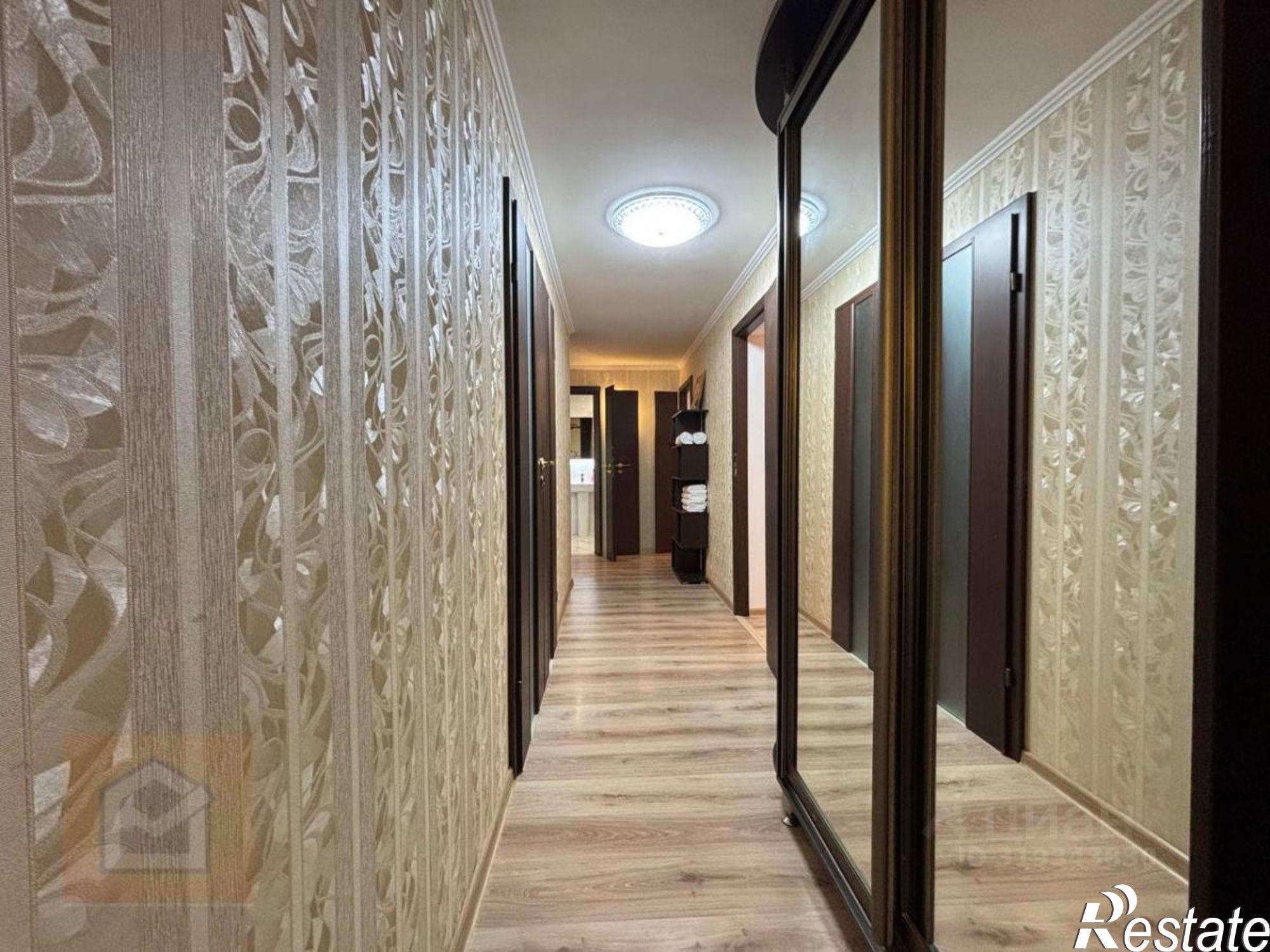 Сдать квартиру за 180 000 рублей на проспект Ленина, 56