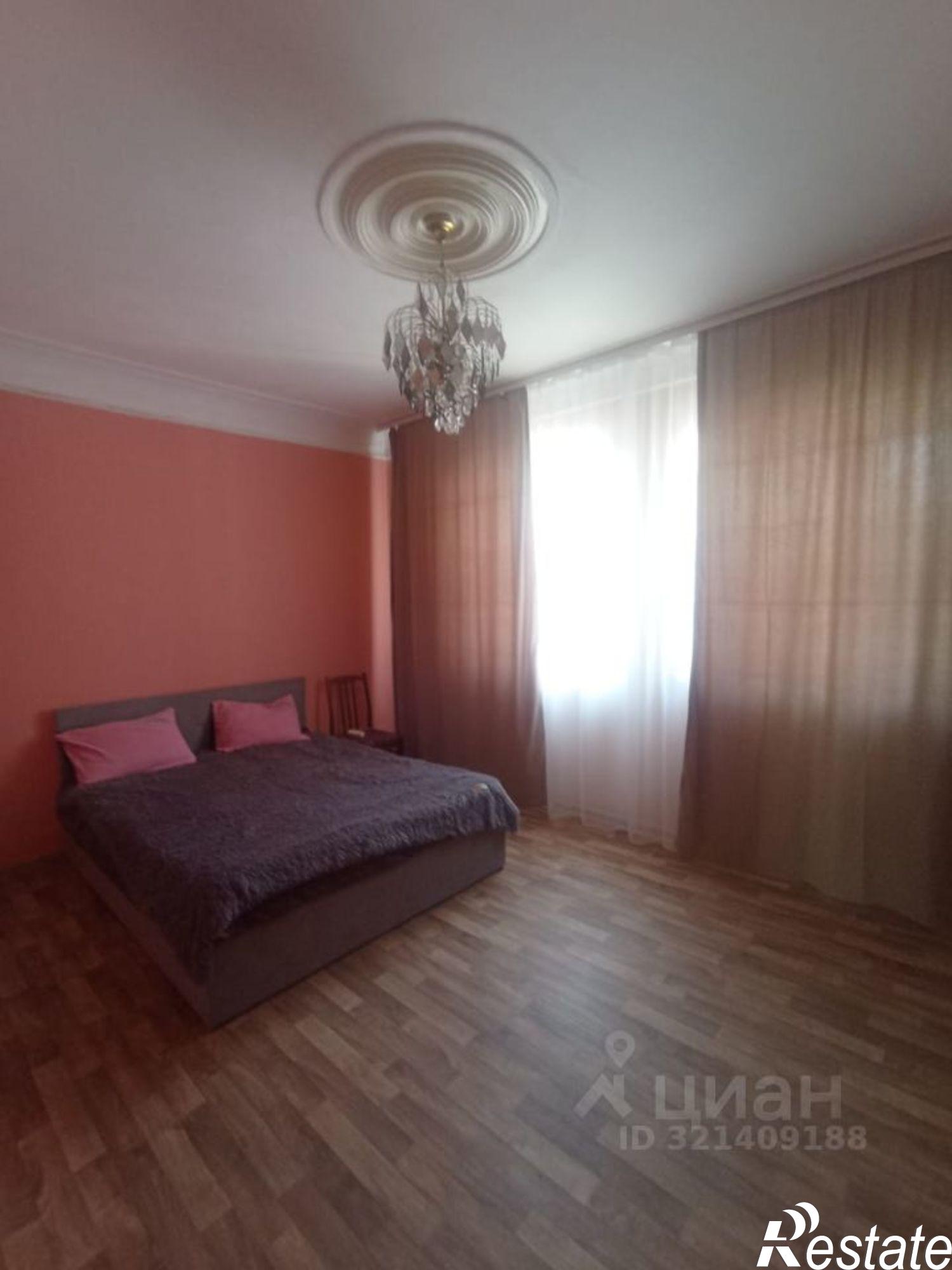 Сдать дачу, дом, коттедж за 20 001 рублей на ул Просмушкиных, 24