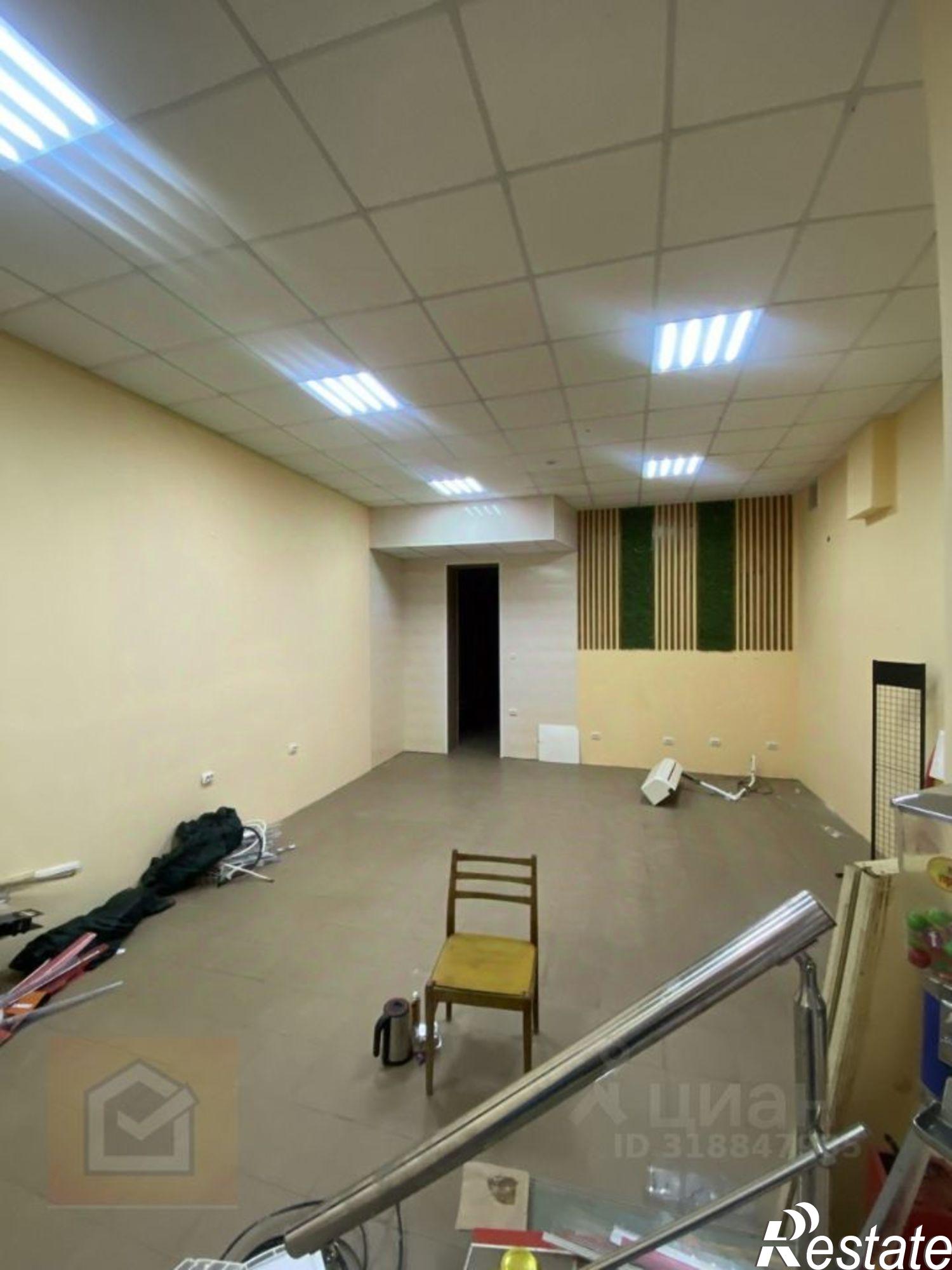 Купить торговое помещение за 25 900 000 рублей на улица 9-го Мая, 94