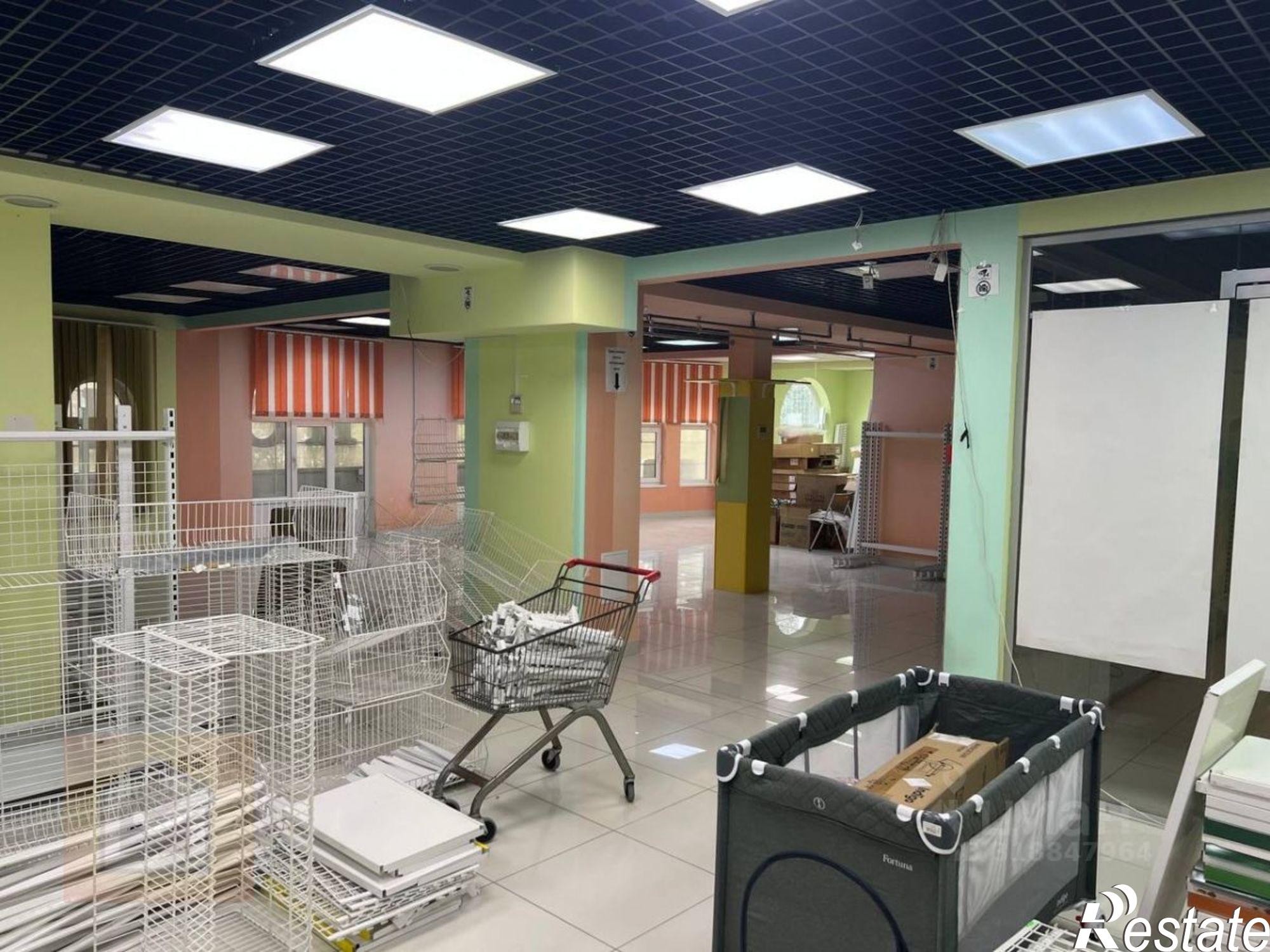 Купить торговое помещение за 19 000 100 рублей на ул Фрунзе, 20