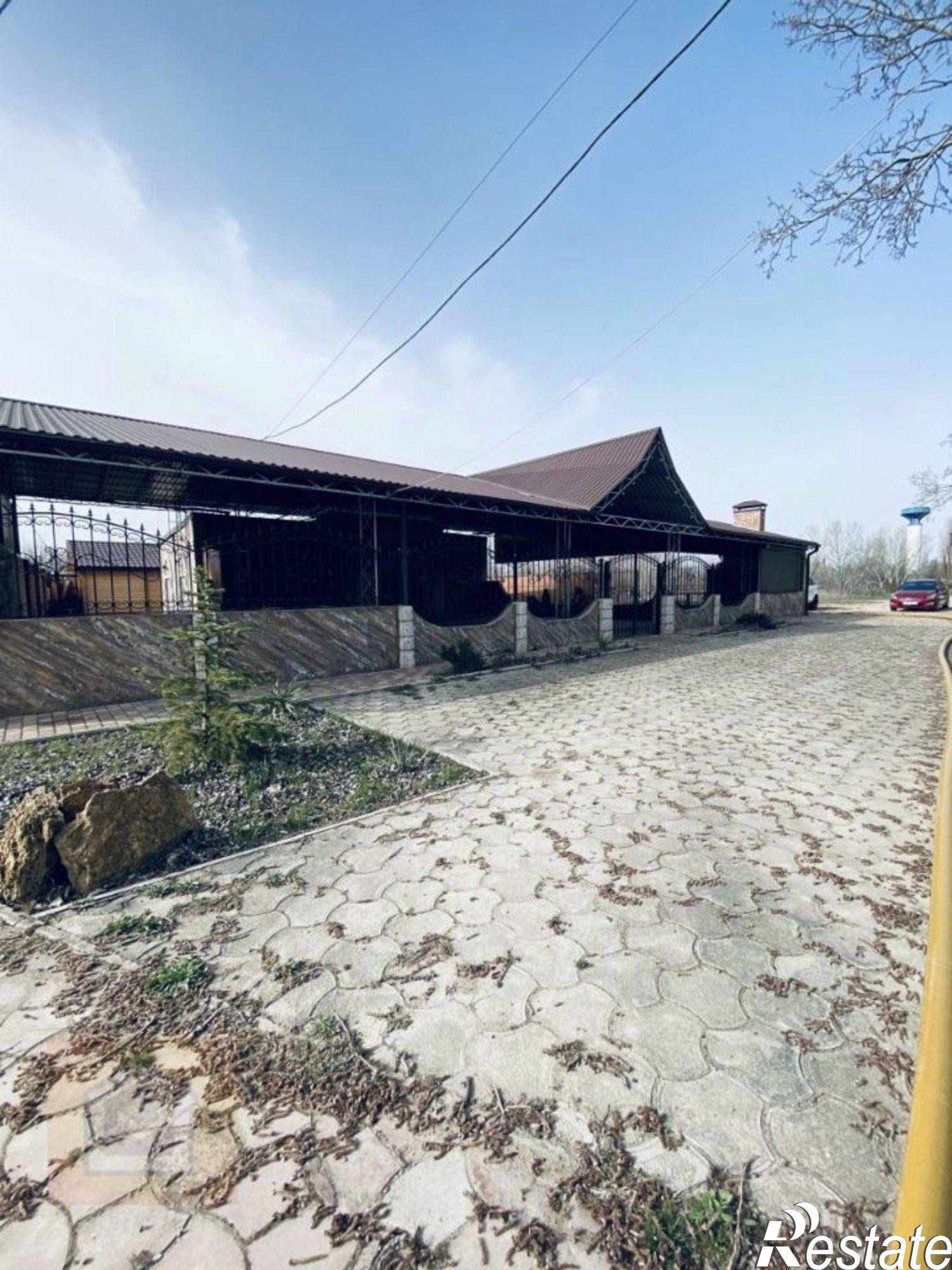 Купить ОСЗ, отдельно стоящее здание за 34 000 400 рублей на ул Аллея Дружбы, 42