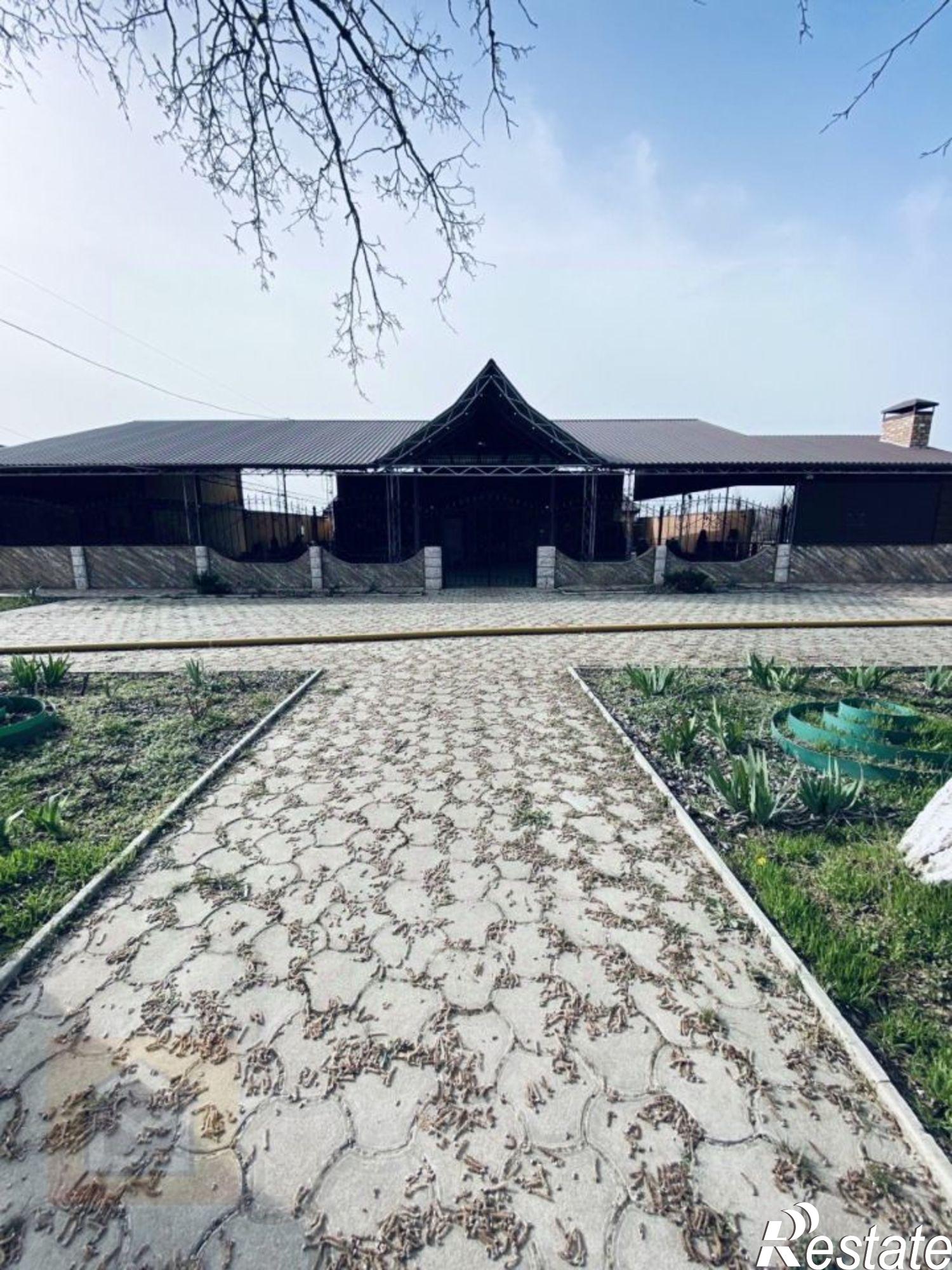 Купить ОСЗ, отдельно стоящее здание за 34 000 400 рублей на ул Аллея Дружбы, 42