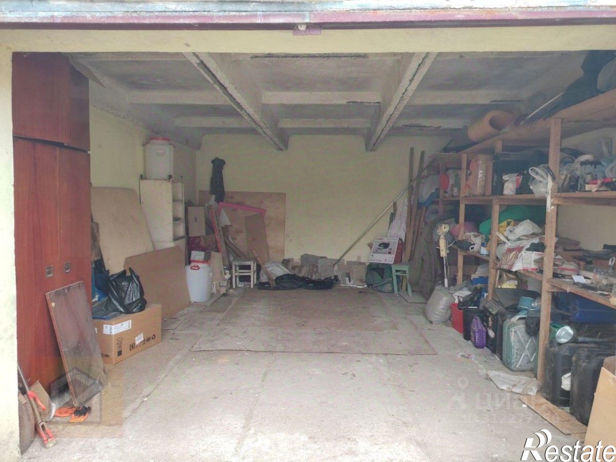 Купить гараж, место в паркинге за 2 100 000 рублей на ул Демышева, 120