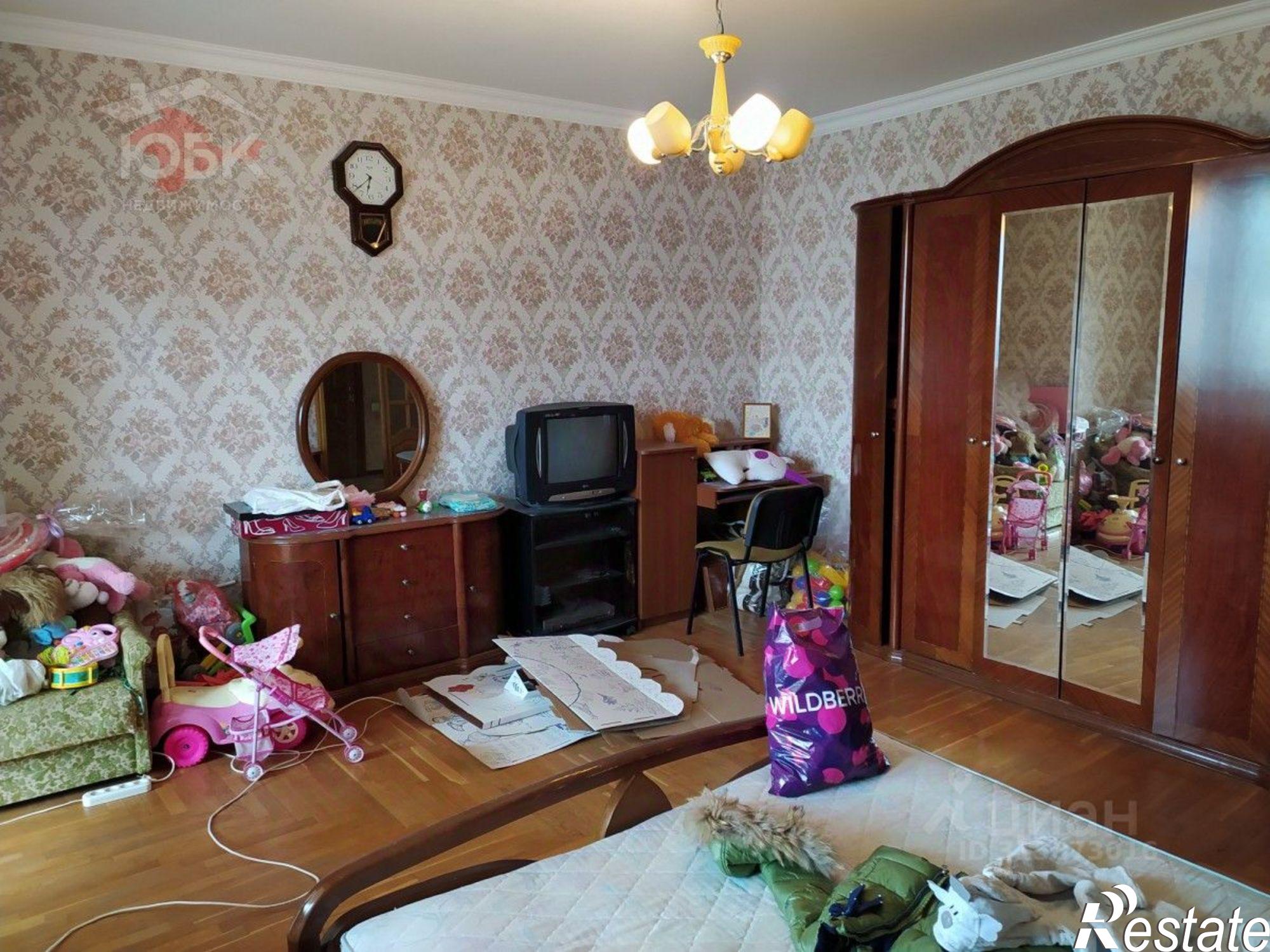 Купить квартиру за 25 000 000 рублей на проспект Победы, 71