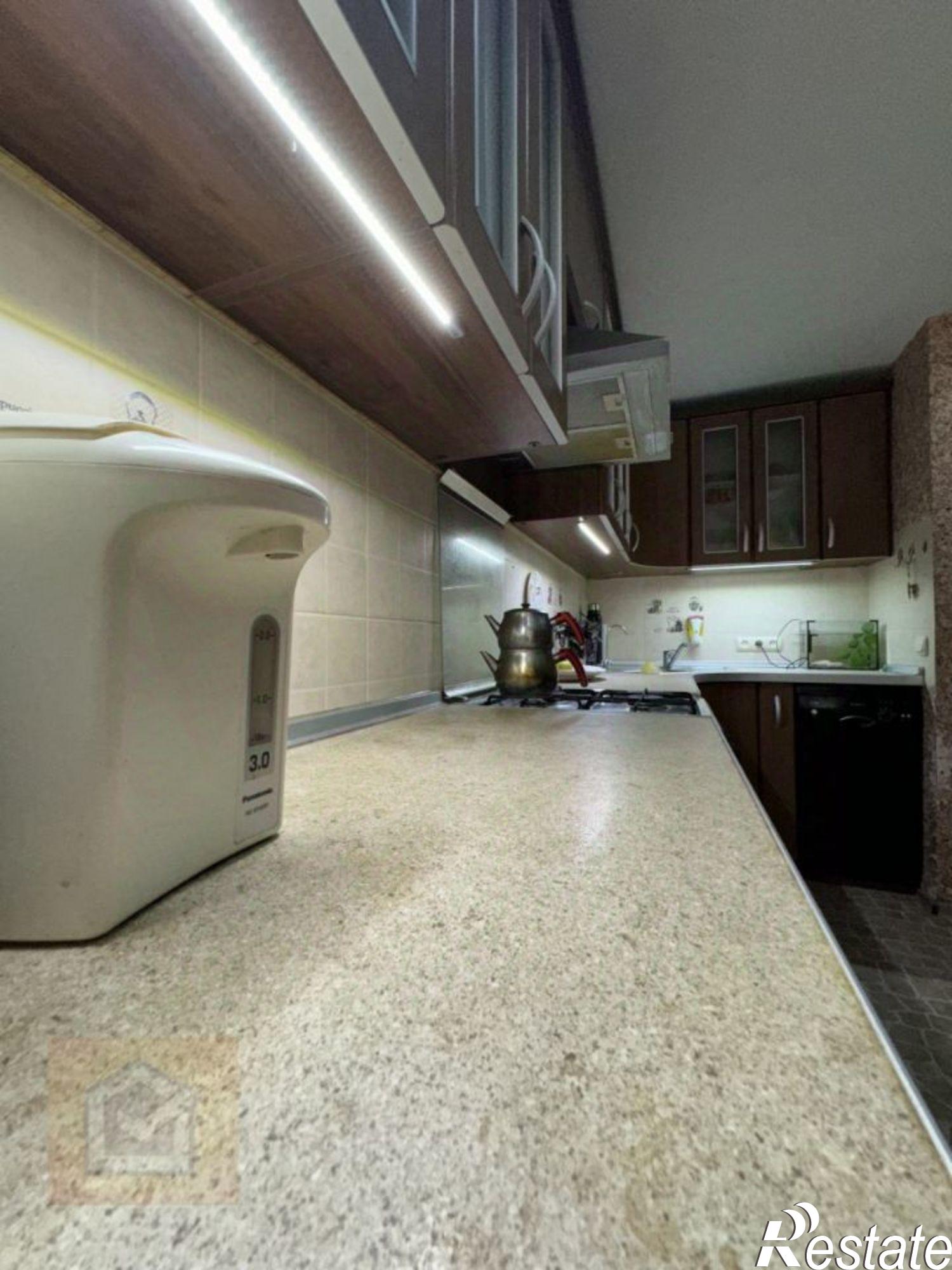 Купить квартиру за 10 500 000 рублей на пр-кт Победы, 62