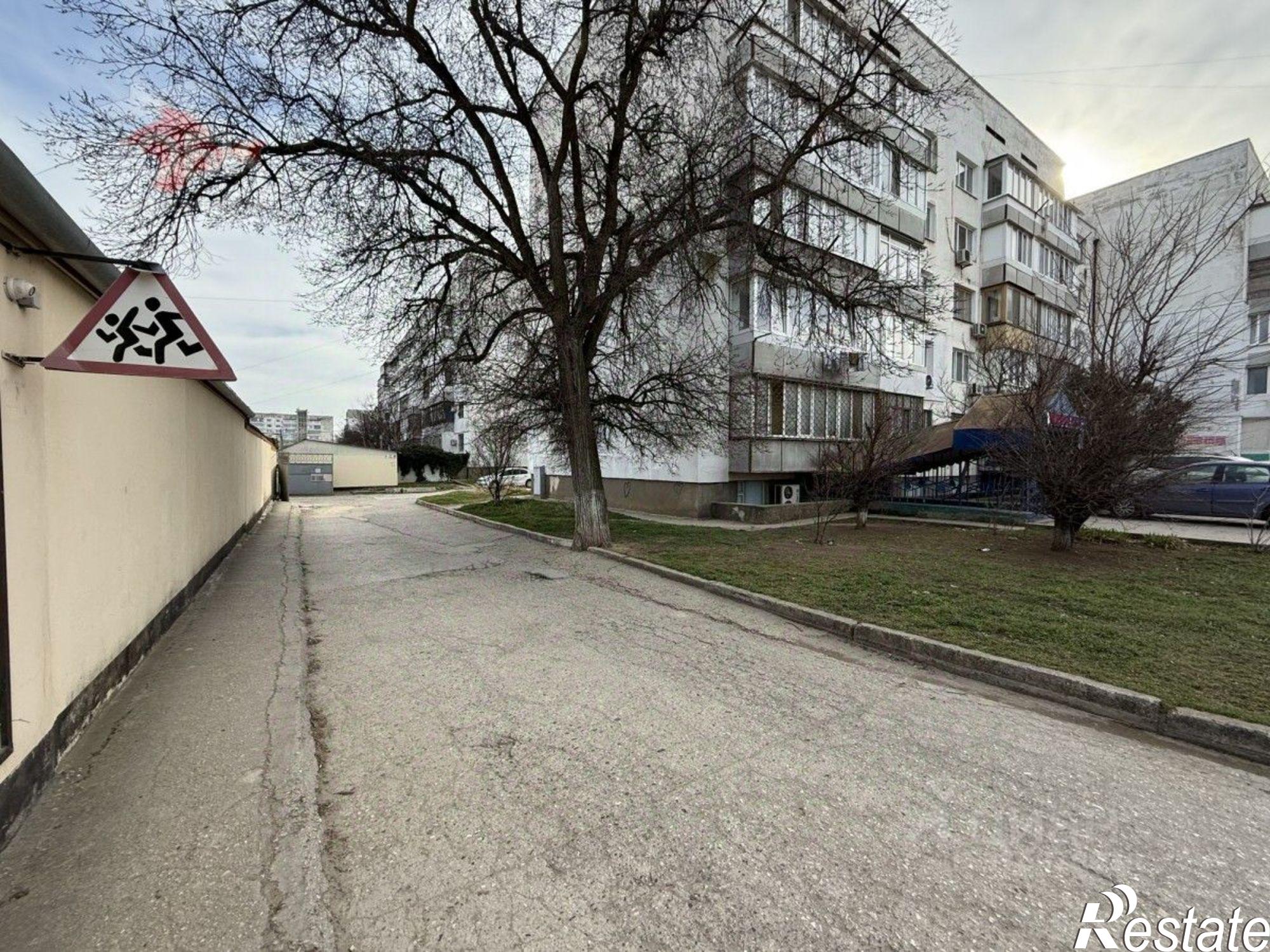 Купить гараж, место в паркинге за 1 300 000 рублей на ул им.9-го Мая, 39в