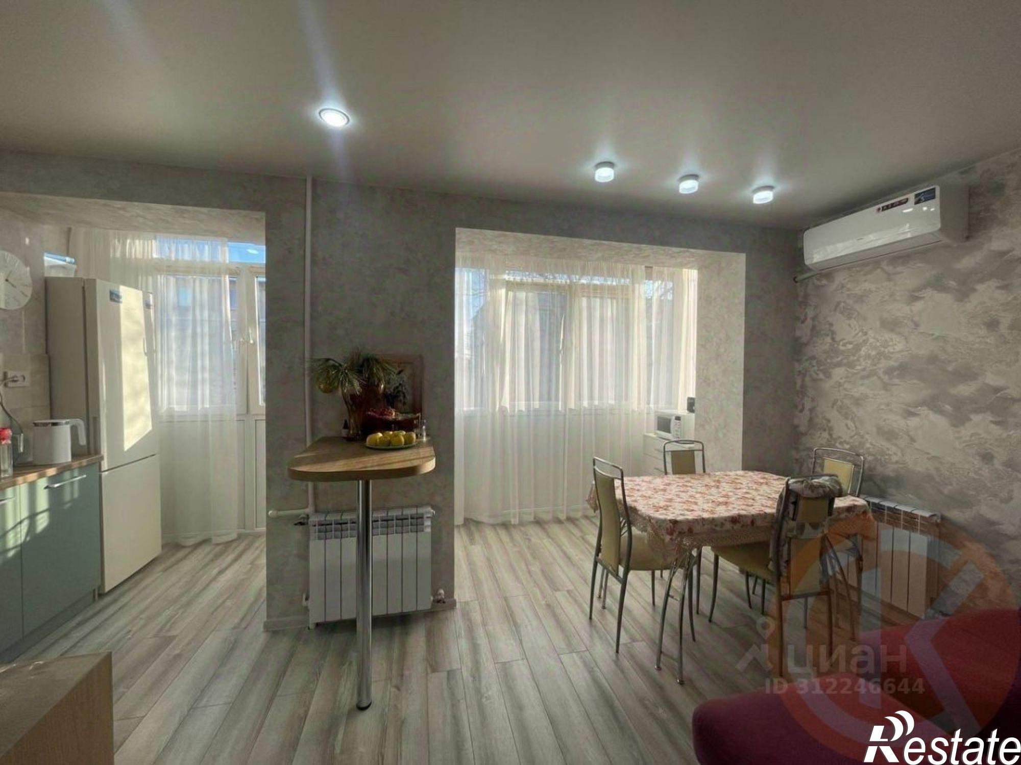 Купить квартиру за 10 350 000 рублей на улица Демышева, 156