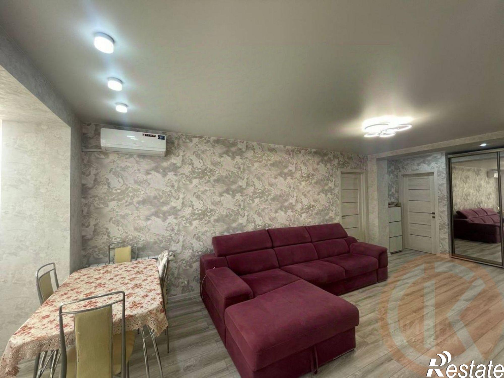 Купить квартиру за 10 350 000 рублей на улица Демышева, 156